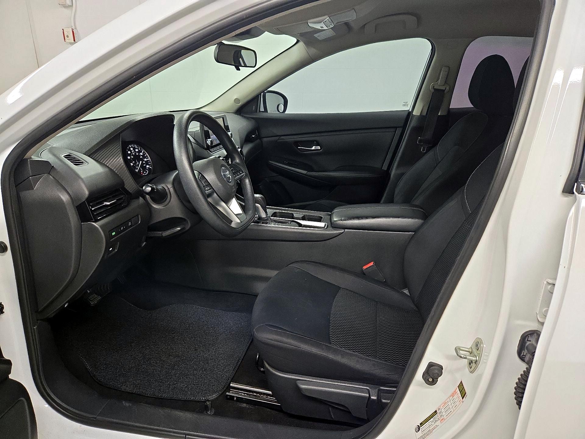 Thumbnail: 2020 Nissan Sentra - 11