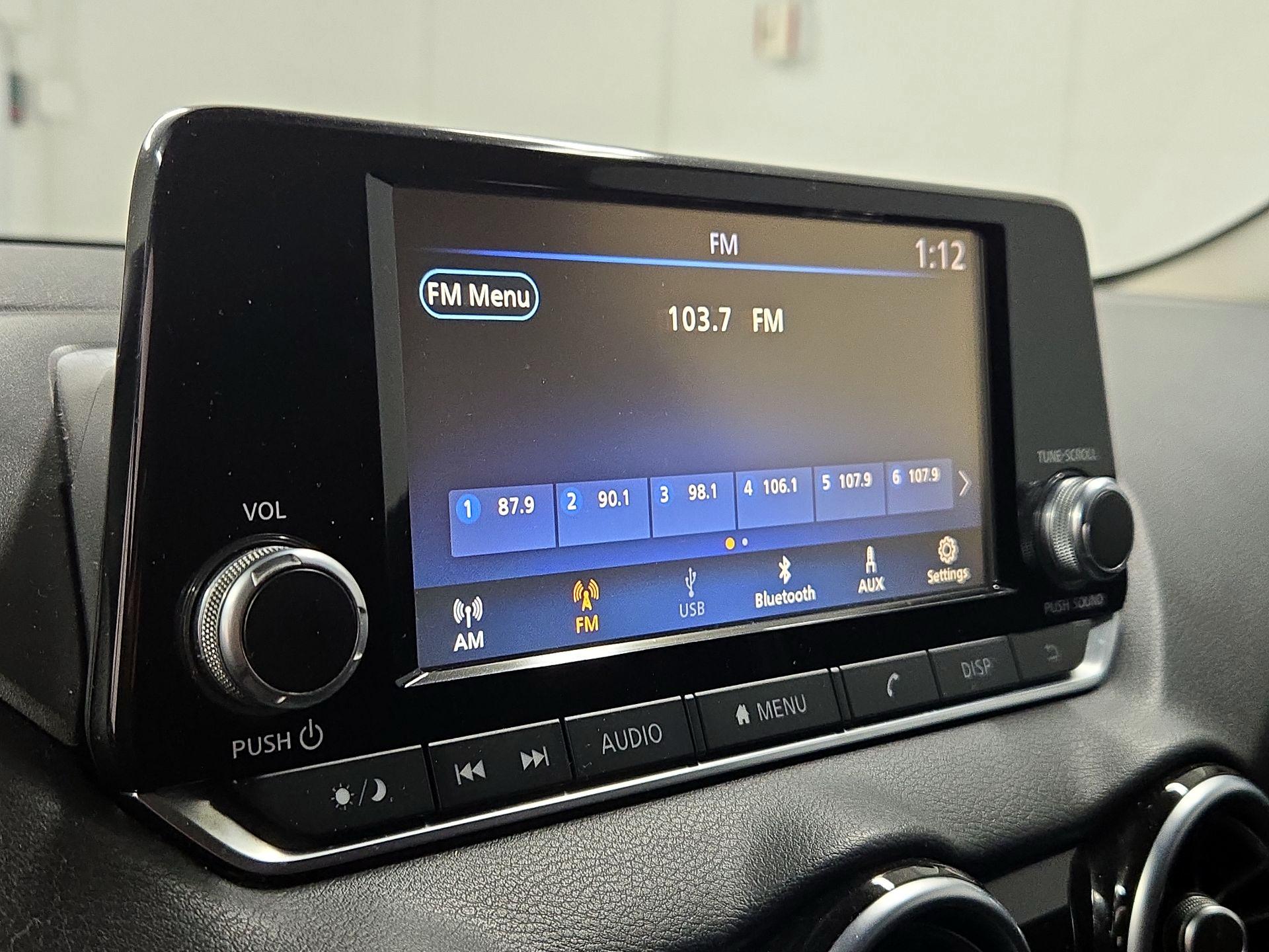 Thumbnail: 2020 Nissan Sentra - 15