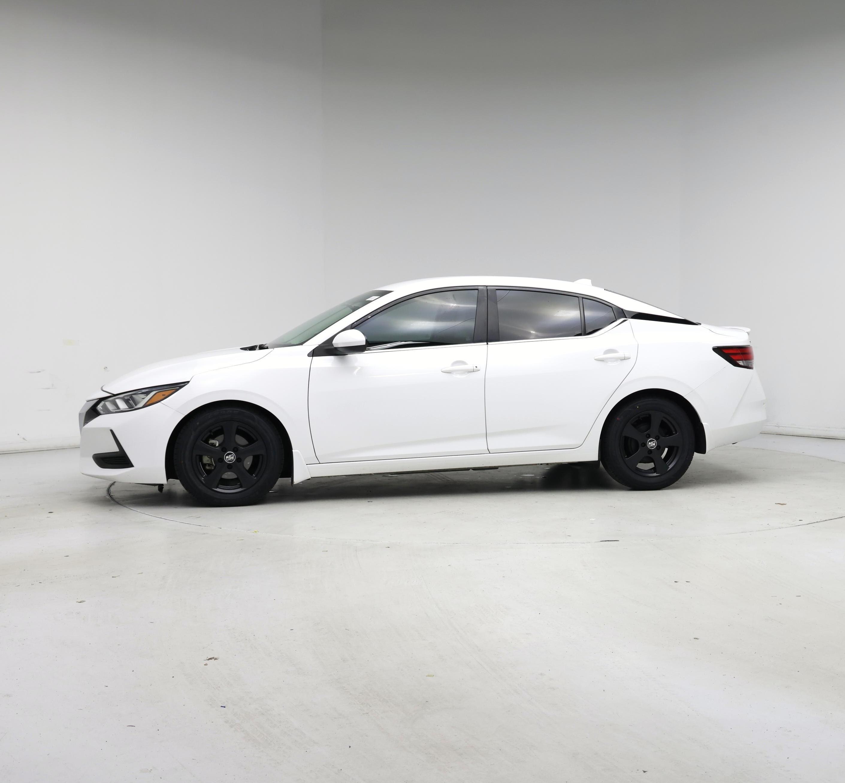 Thumbnail: 2020 Nissan Sentra - 3