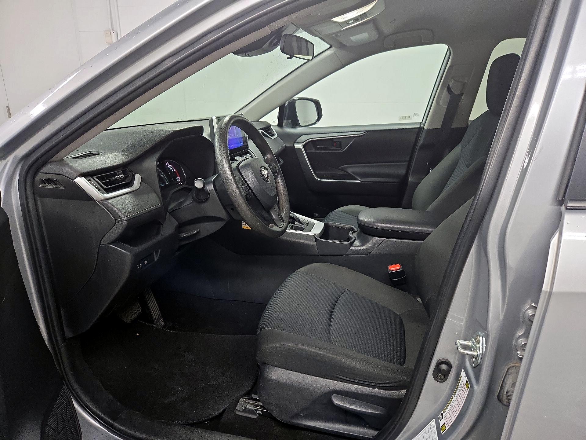 Thumbnail: 2023 Toyota RAV4 - 11