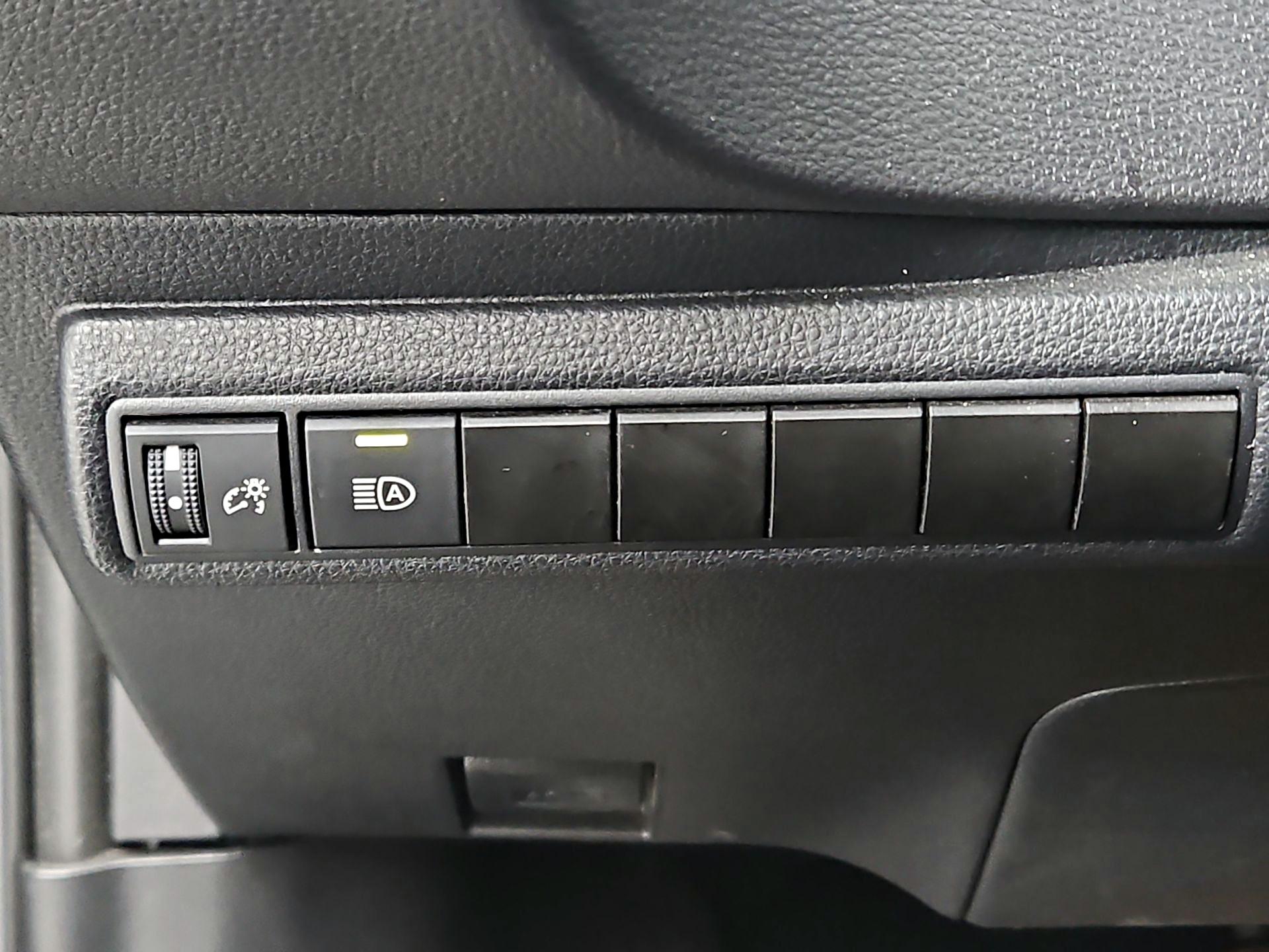 Thumbnail: 2024 Toyota Corolla - 13