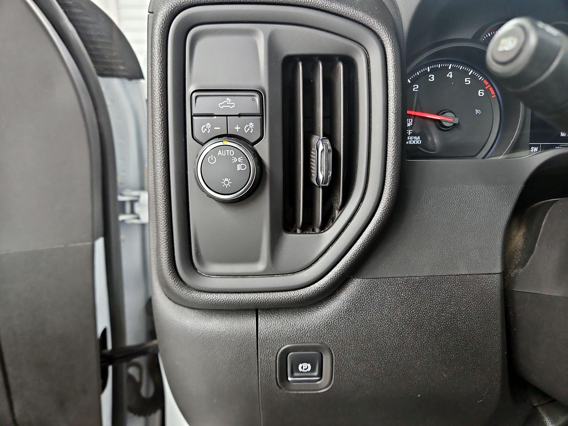 Thumbnail: 2024 Chevrolet Silverado 1500 - 13