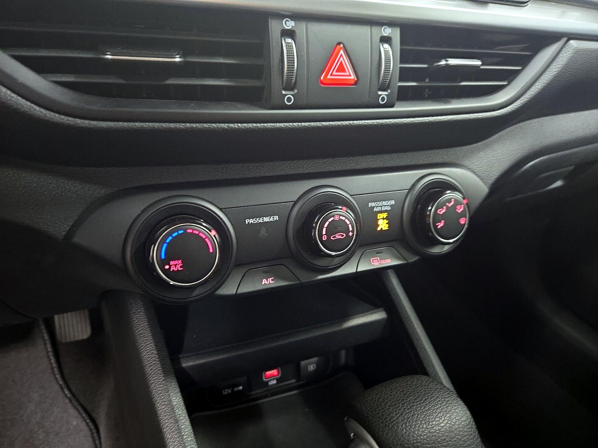 Thumbnail: 2024 Kia Forte - 16