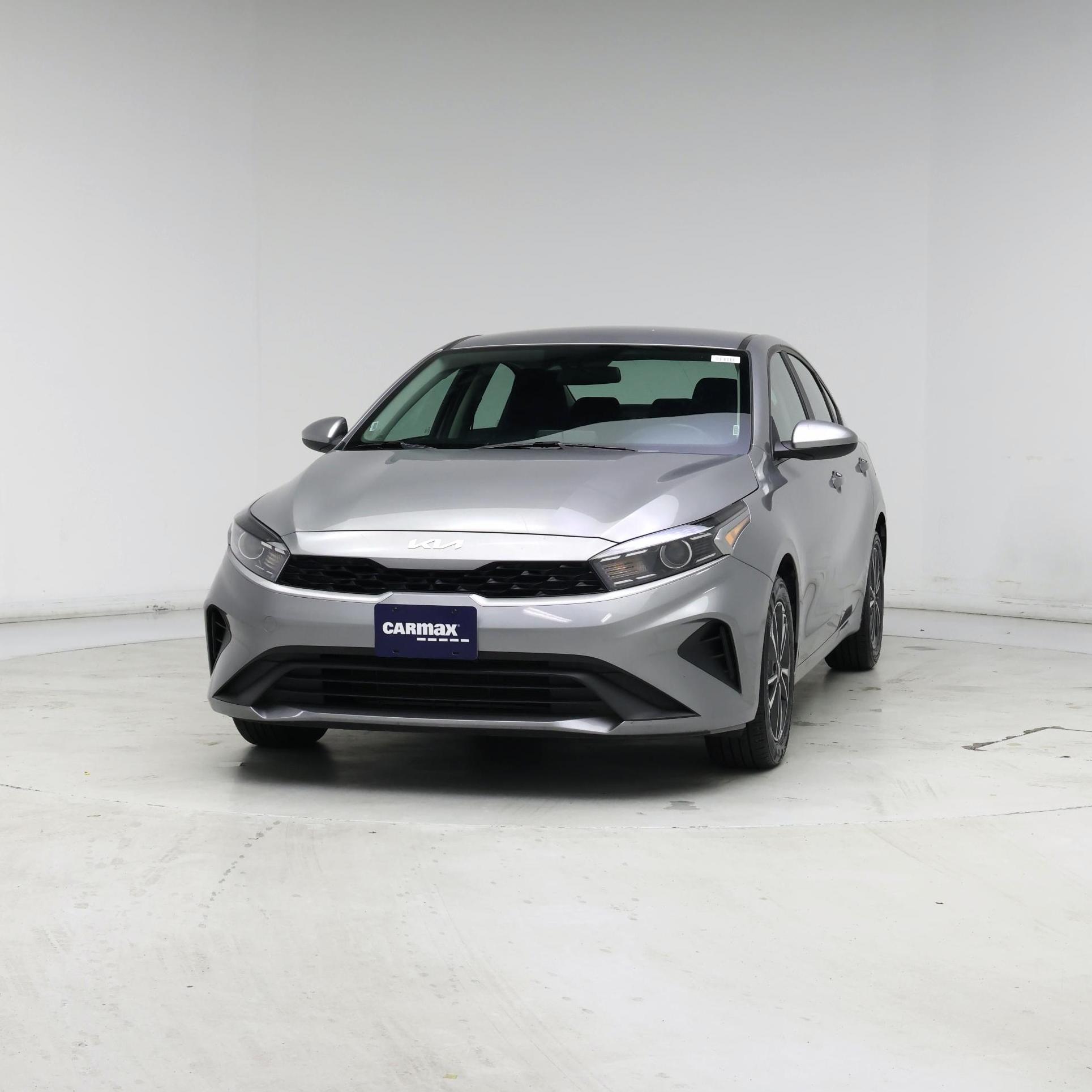 Thumbnail: 2024 Kia Forte - 4