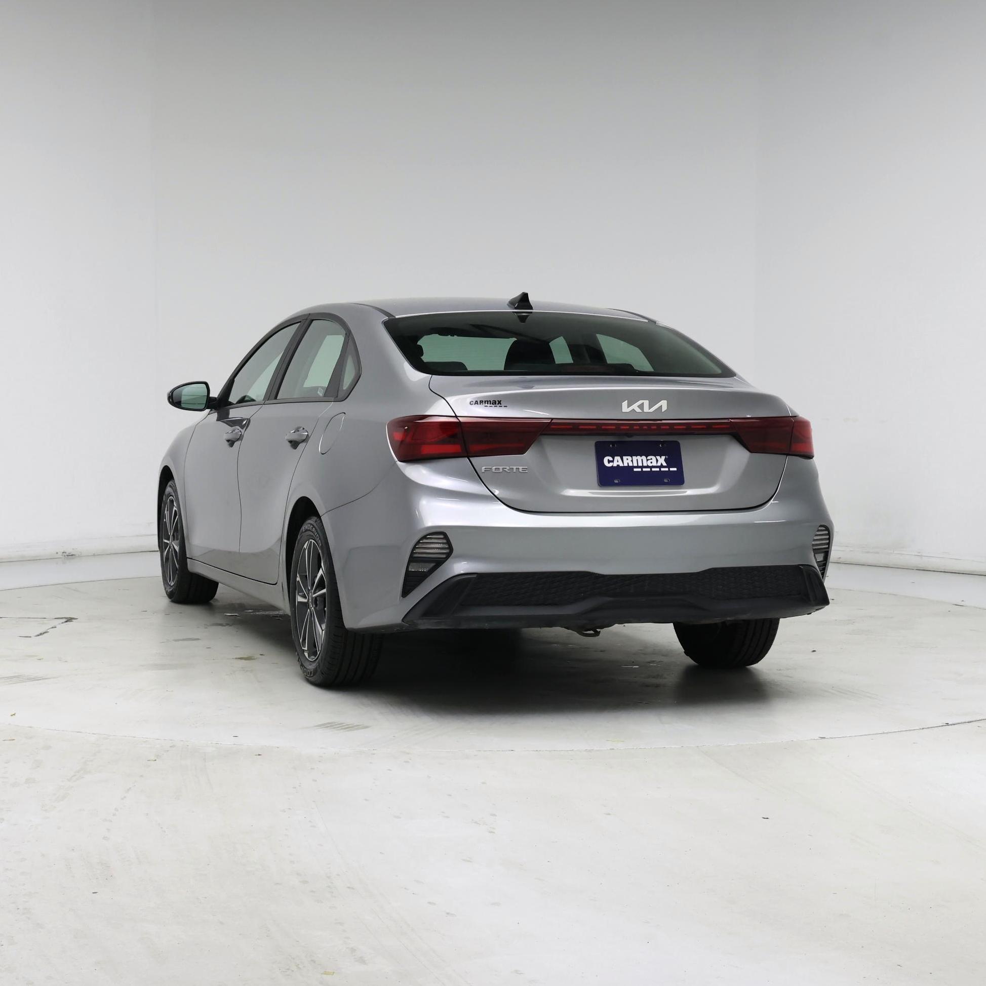 Thumbnail: 2024 Kia Forte - 6