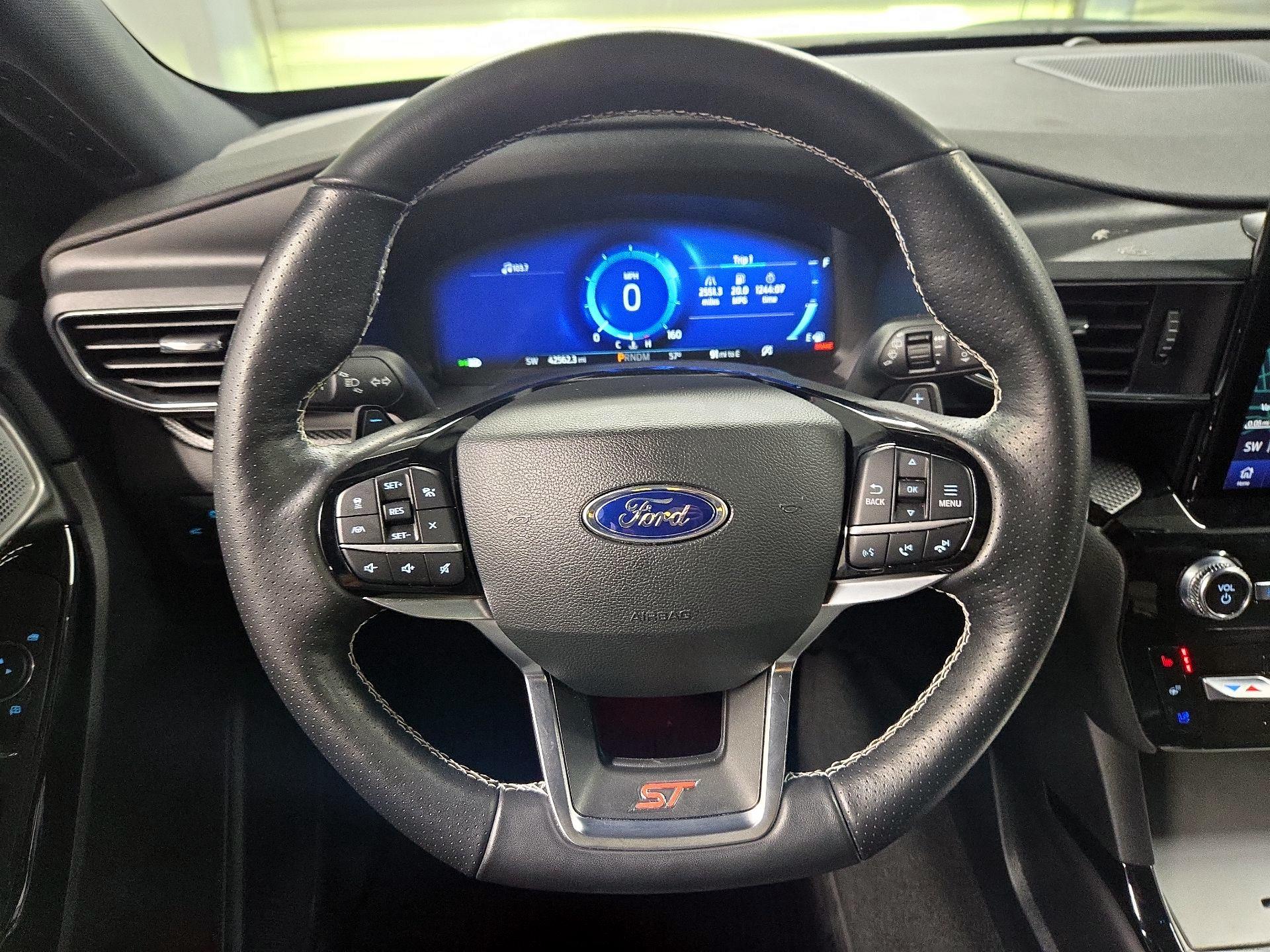 Thumbnail: 2022 Ford Explorer - 10