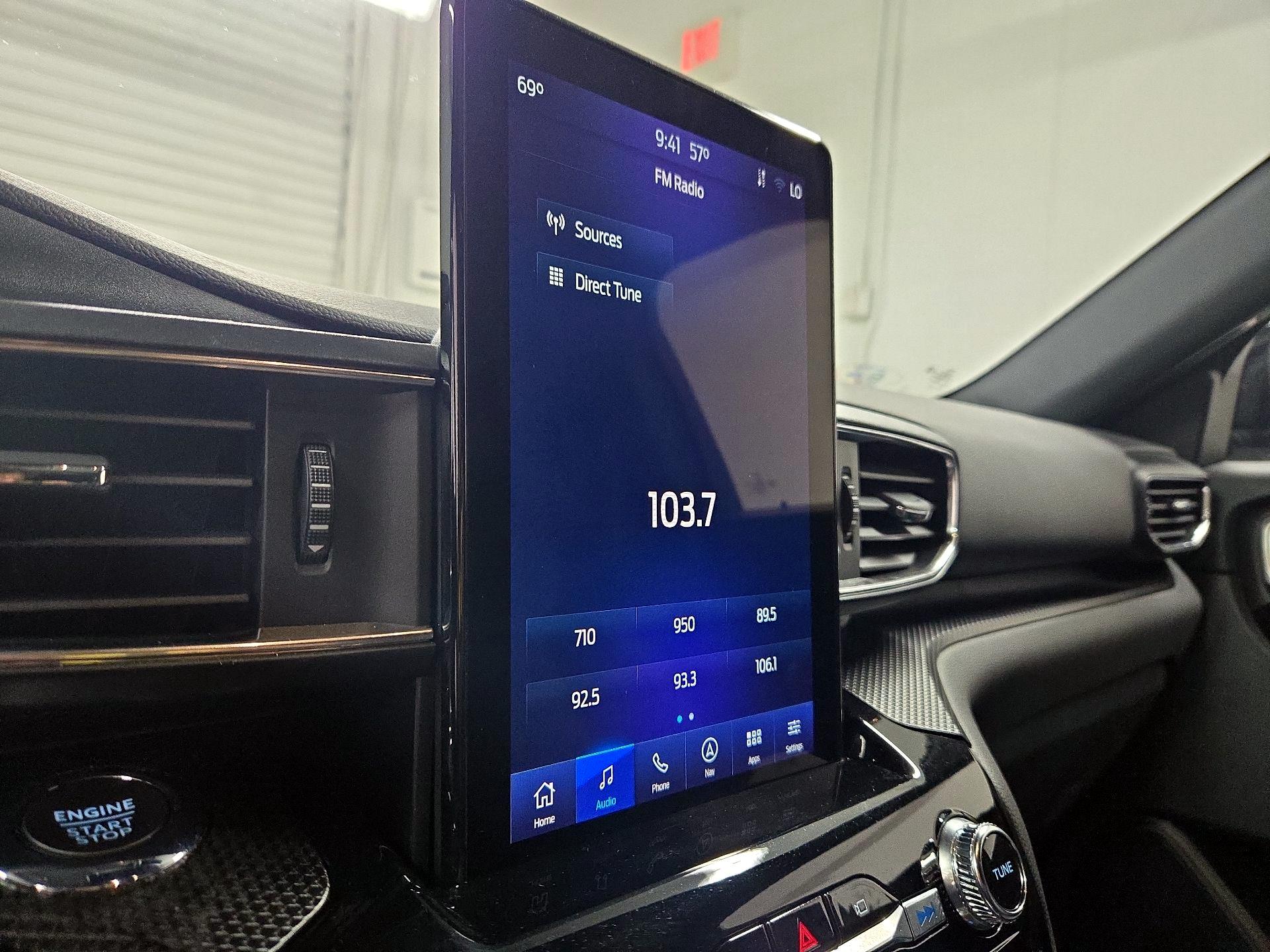 Thumbnail: 2022 Ford Explorer - 16