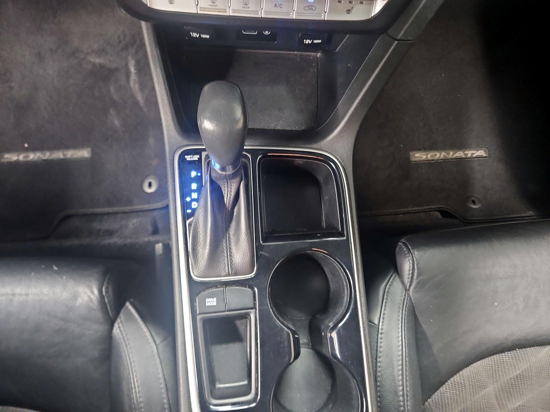 Thumbnail: 2018 Hyundai Sonata - 17