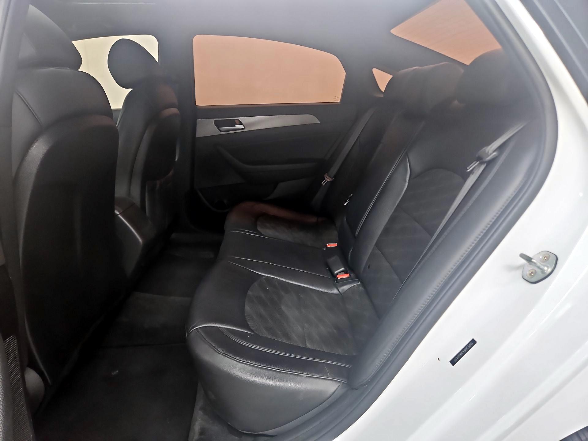 Thumbnail: 2018 Hyundai Sonata - 20