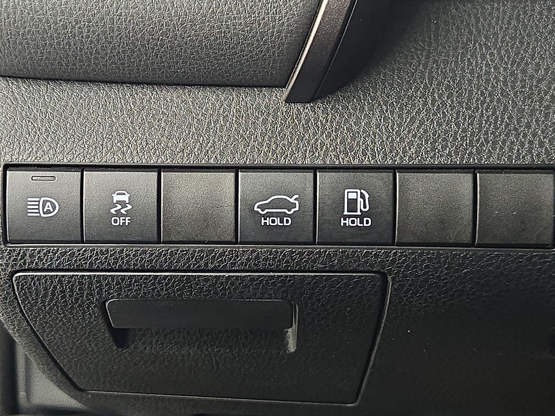 Thumbnail: 2020 Toyota Camry - 13