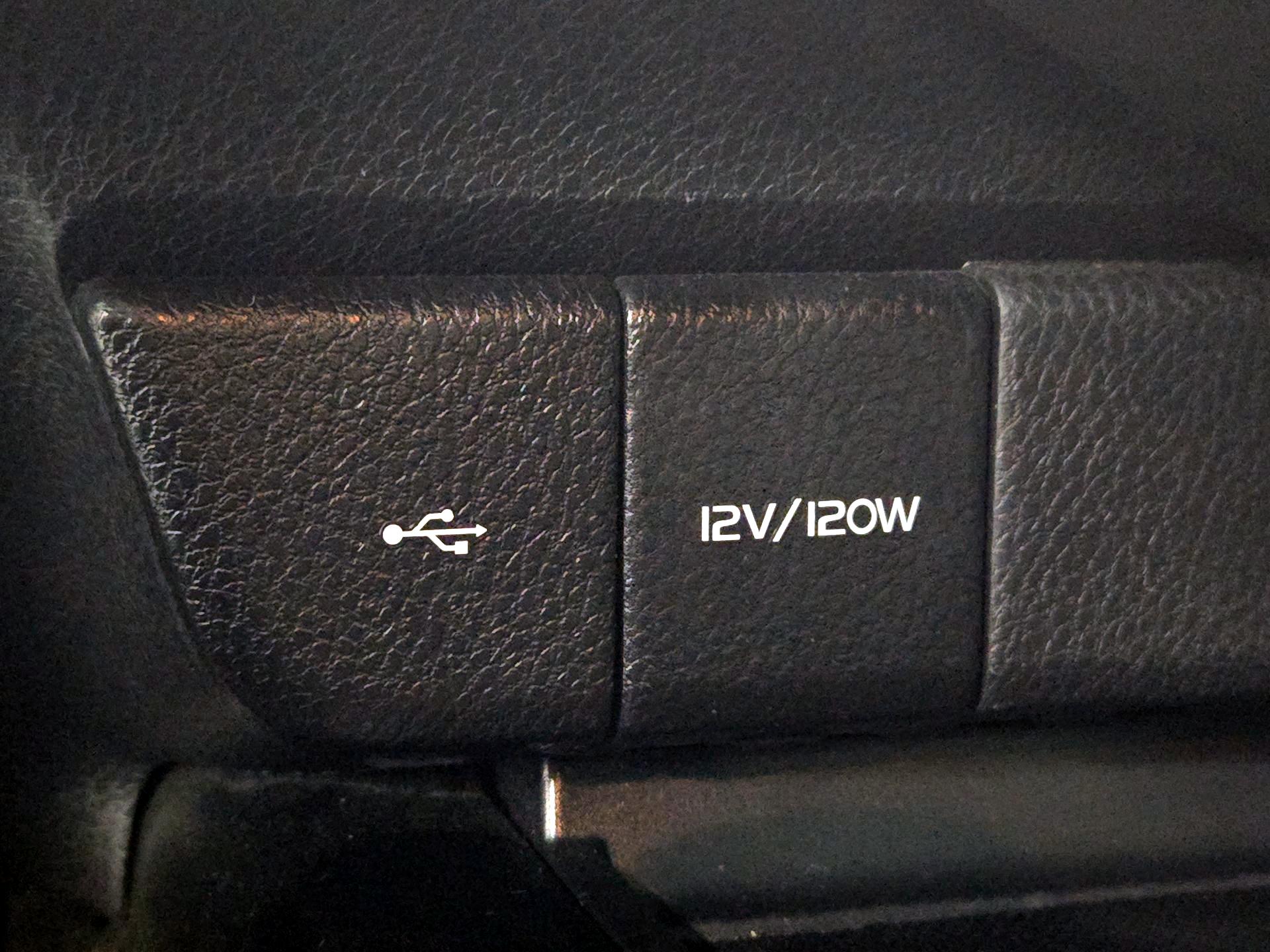 Thumbnail: 2020 Toyota Camry - 18