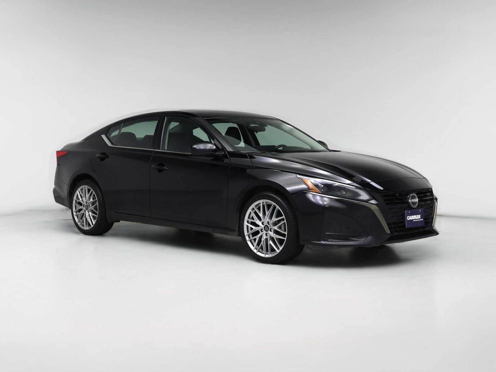 2023 Nissan Altima SR