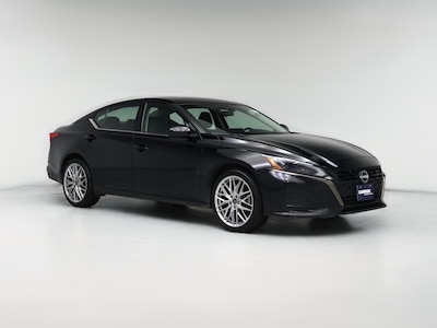 2023 Nissan Altima SR