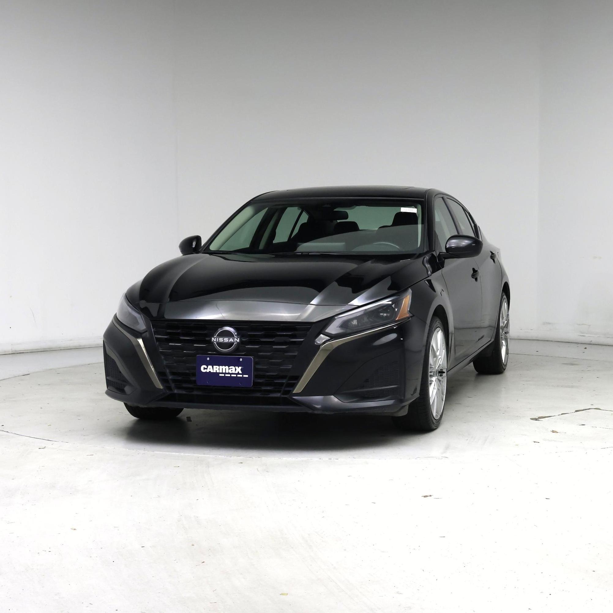 Thumbnail: 2023 Nissan Altima - 4