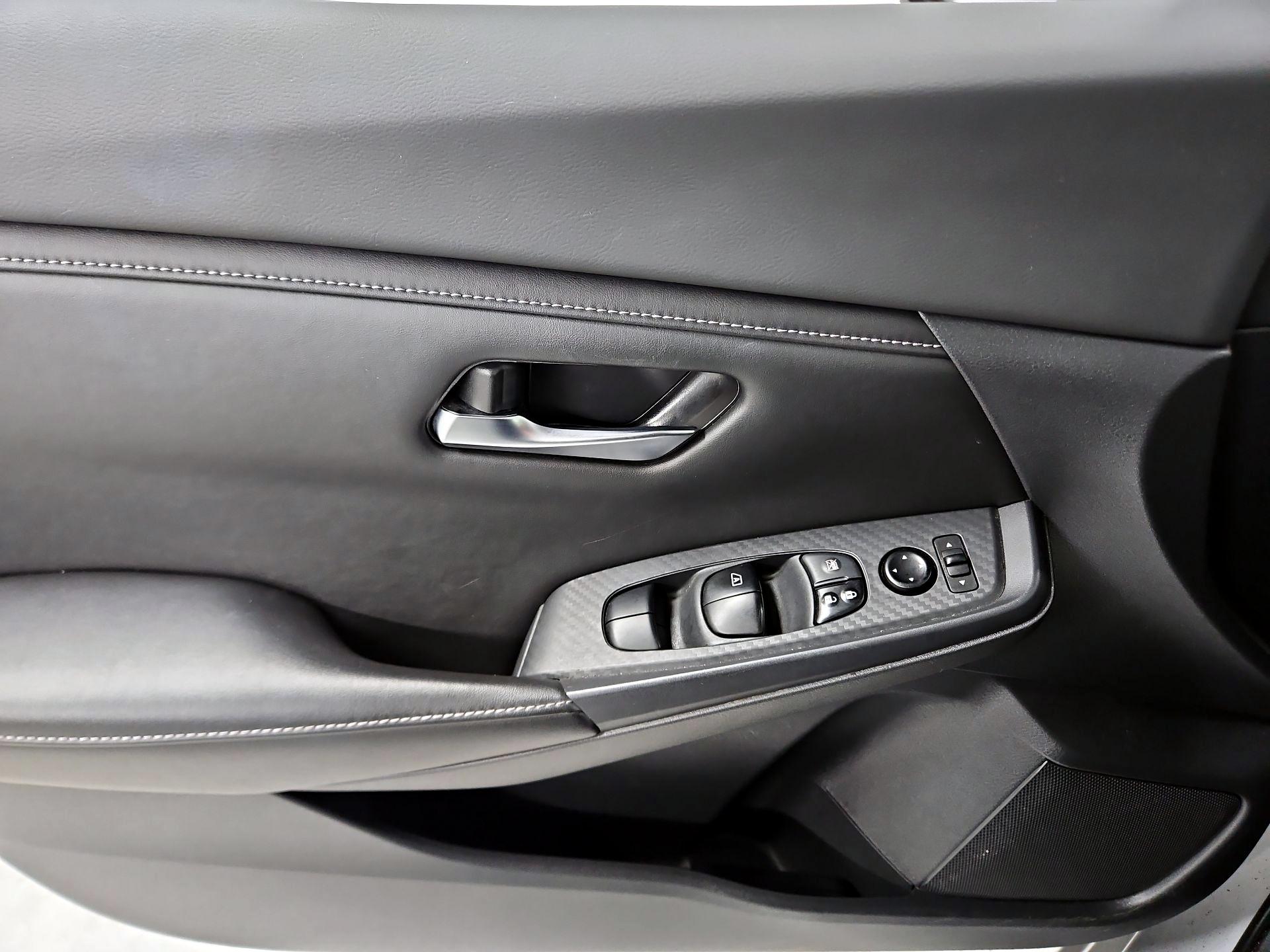 Thumbnail: 2022 Nissan Sentra - 12