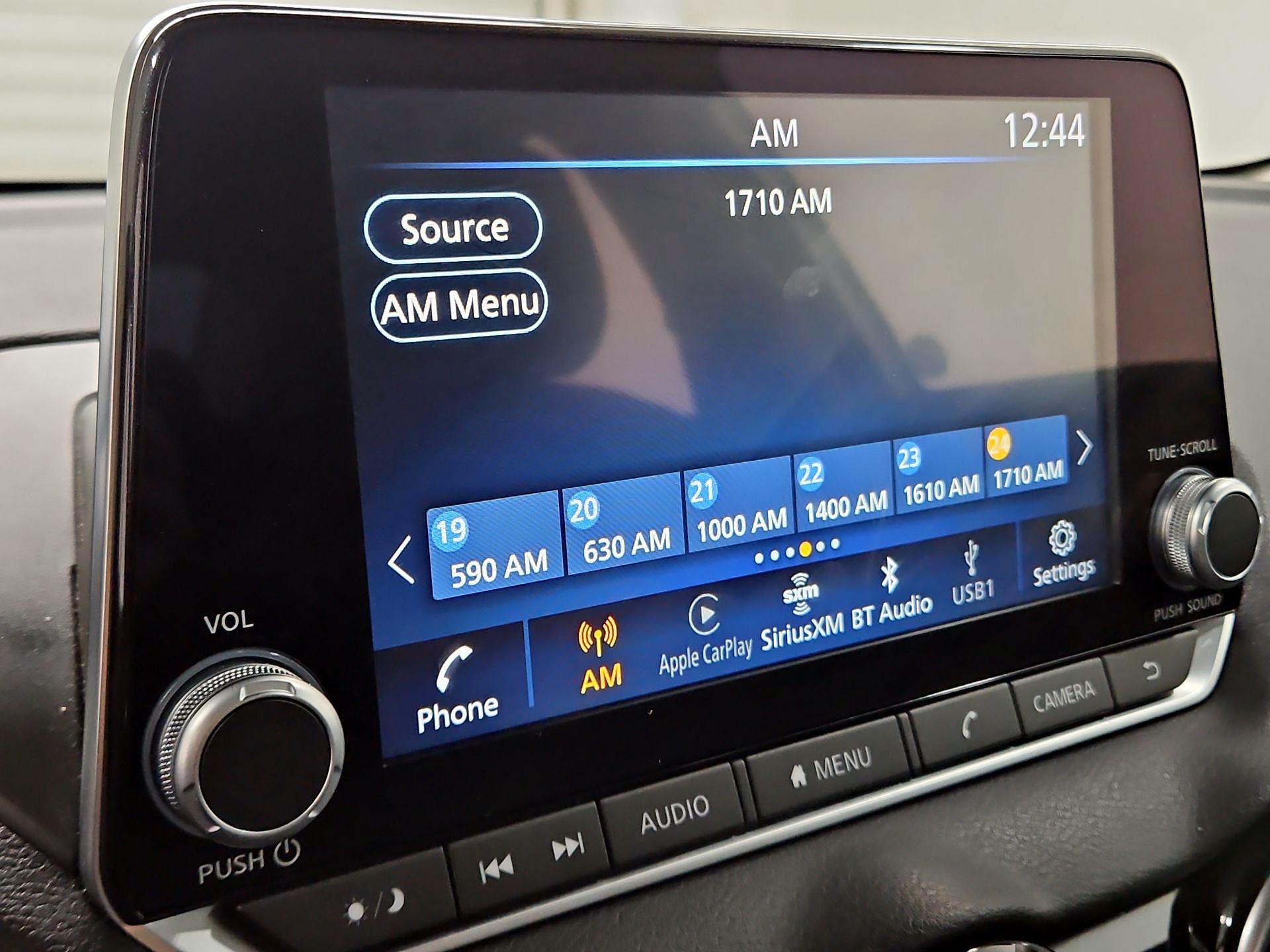 Thumbnail: 2022 Nissan Sentra - 15