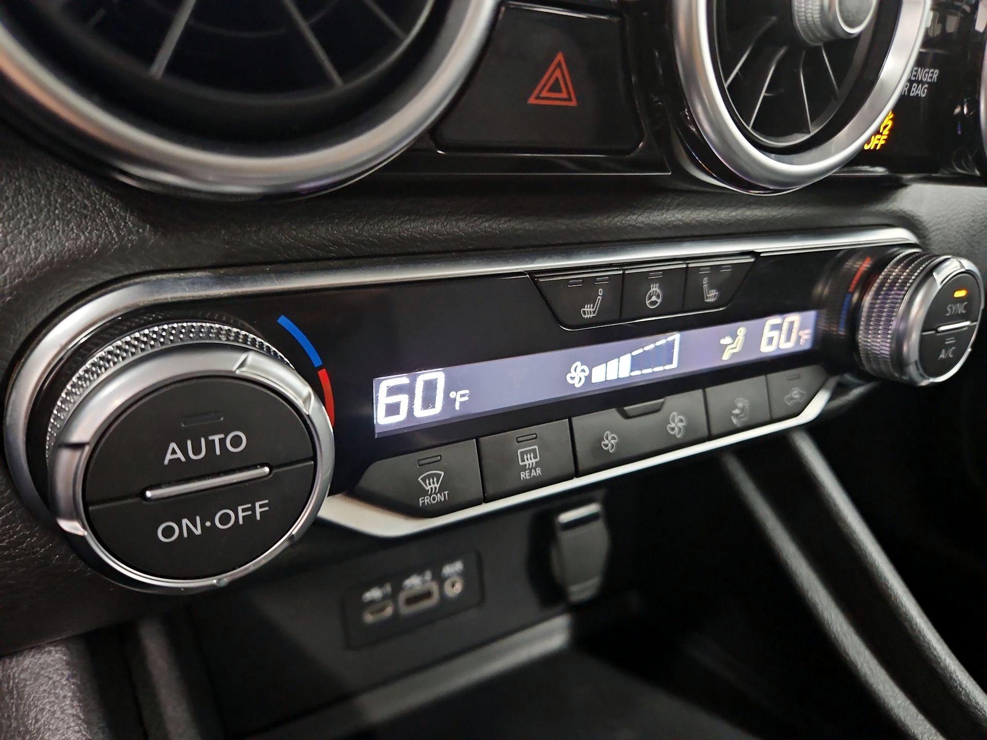 Thumbnail: 2022 Nissan Sentra - 16