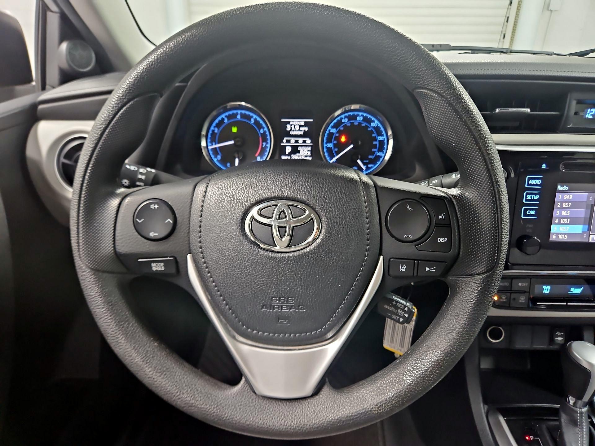 Thumbnail: 2017 Toyota Corolla - 10