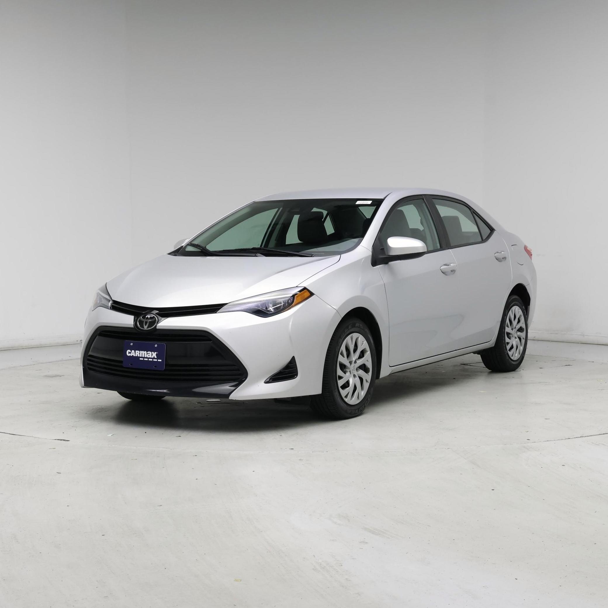 Thumbnail: 2017 Toyota Corolla - 4