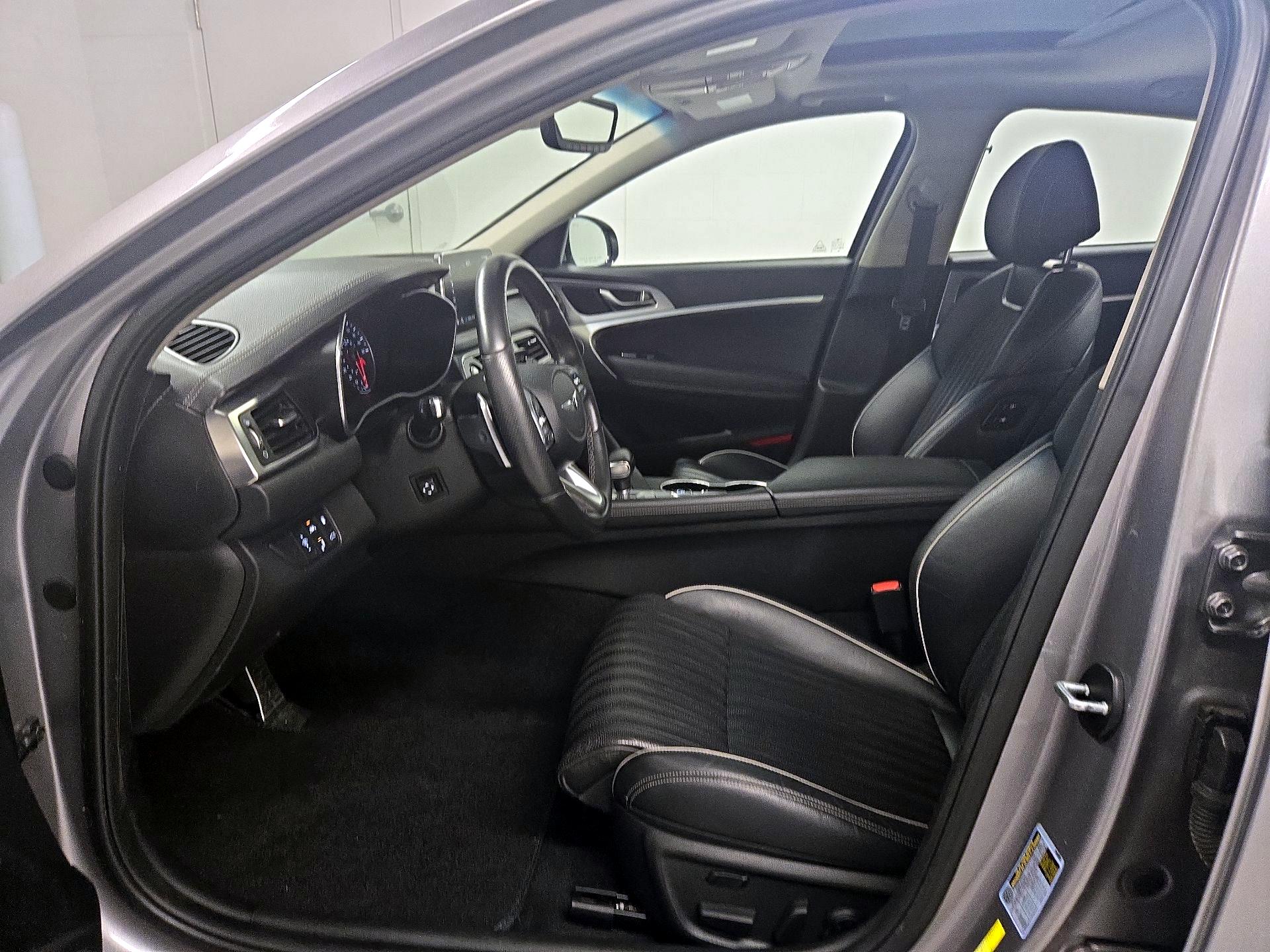 Thumbnail: 2021 Genesis G70 - 11