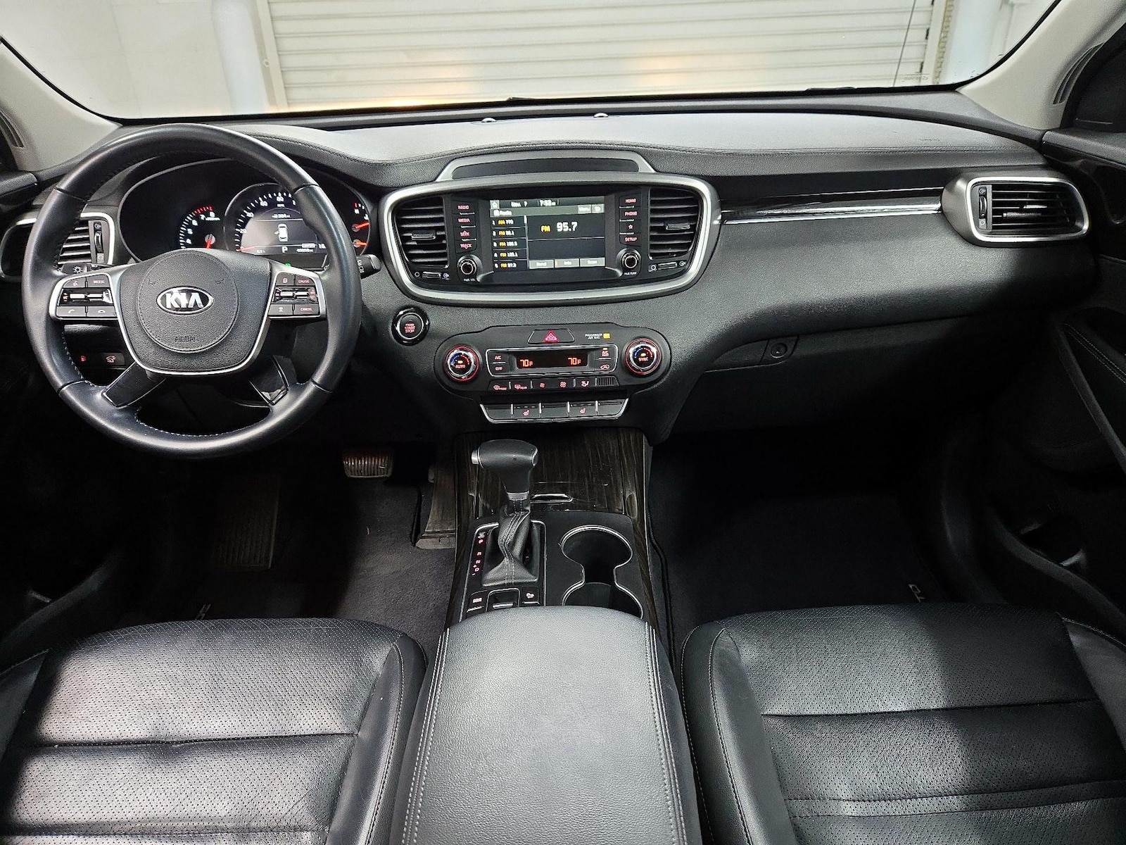 2020 Kia Sorento EX - Photo 10