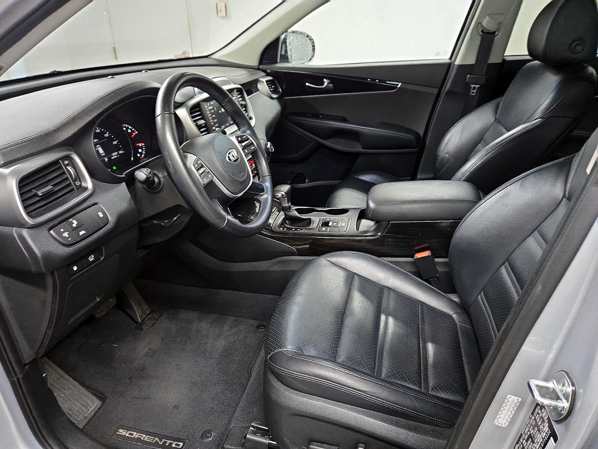 Thumbnail: 2020 Kia Sorento - 11