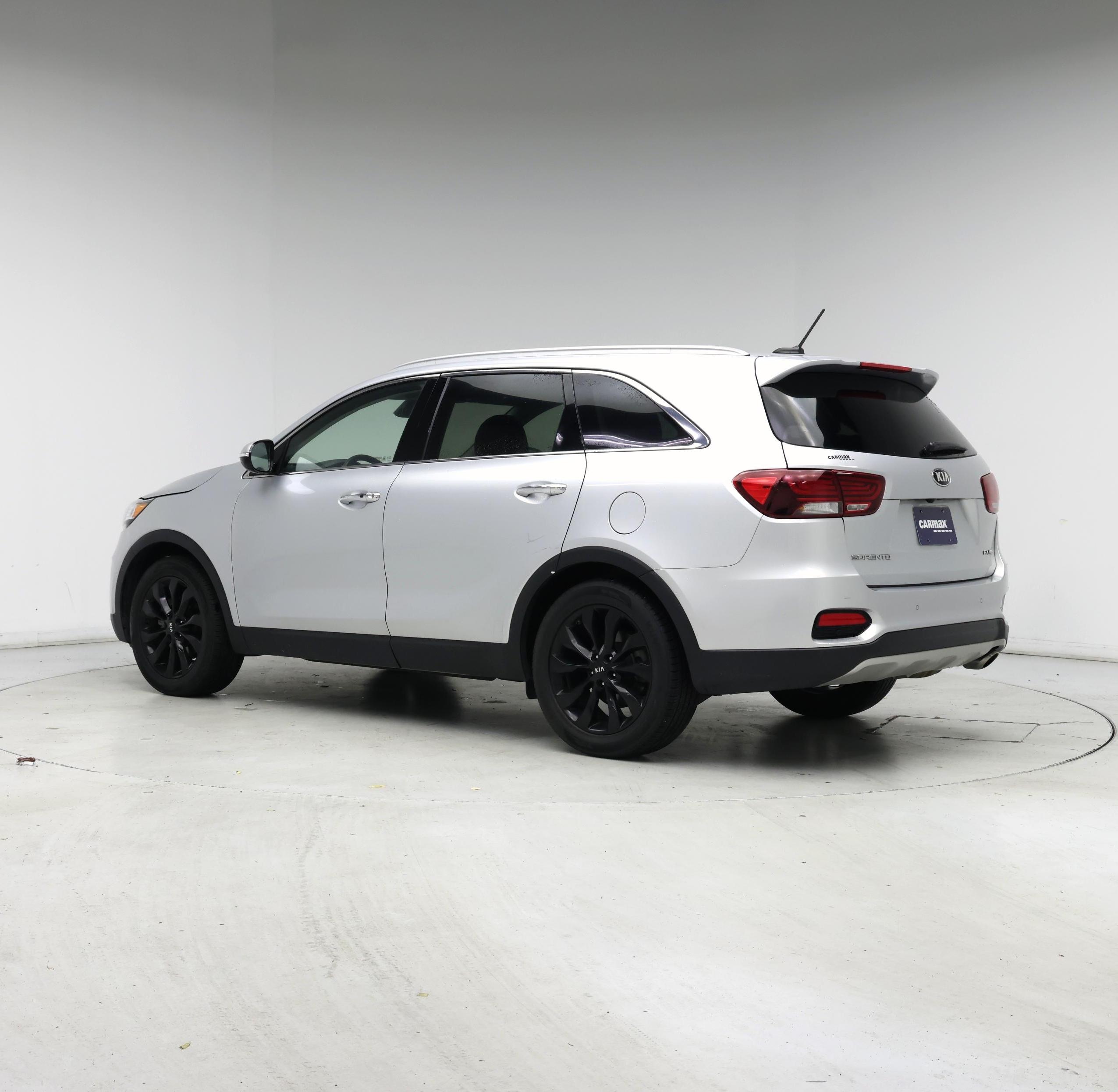 Thumbnail: 2020 Kia Sorento - 2