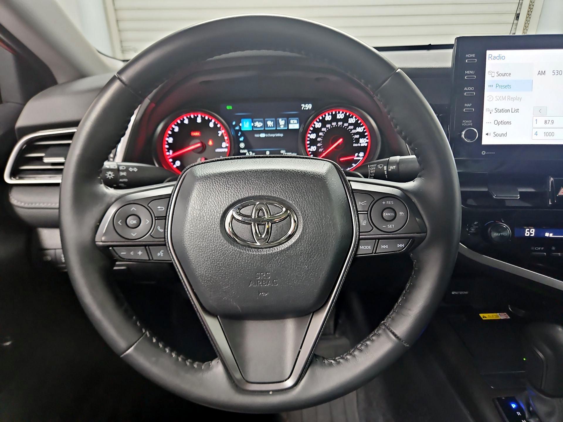 Thumbnail: 2023 Toyota Camry - 10