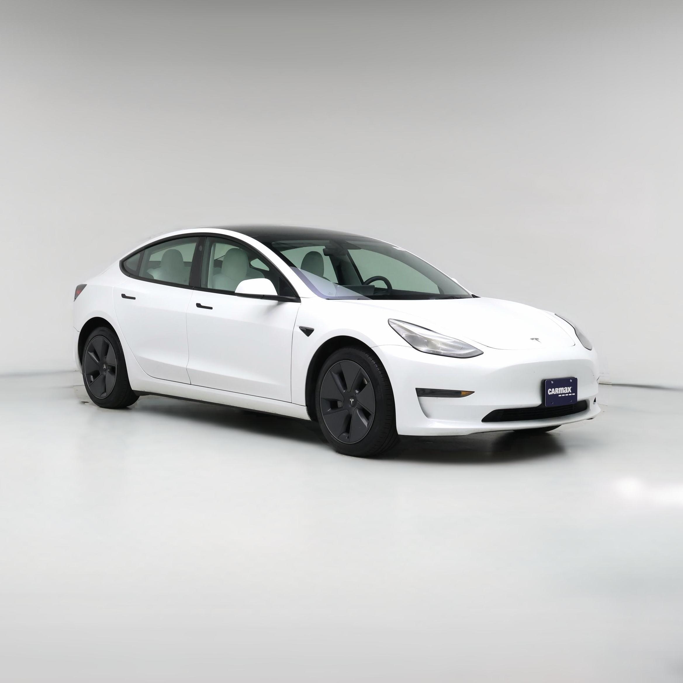 Thumbnail: 2023 Tesla Model 3 - 1