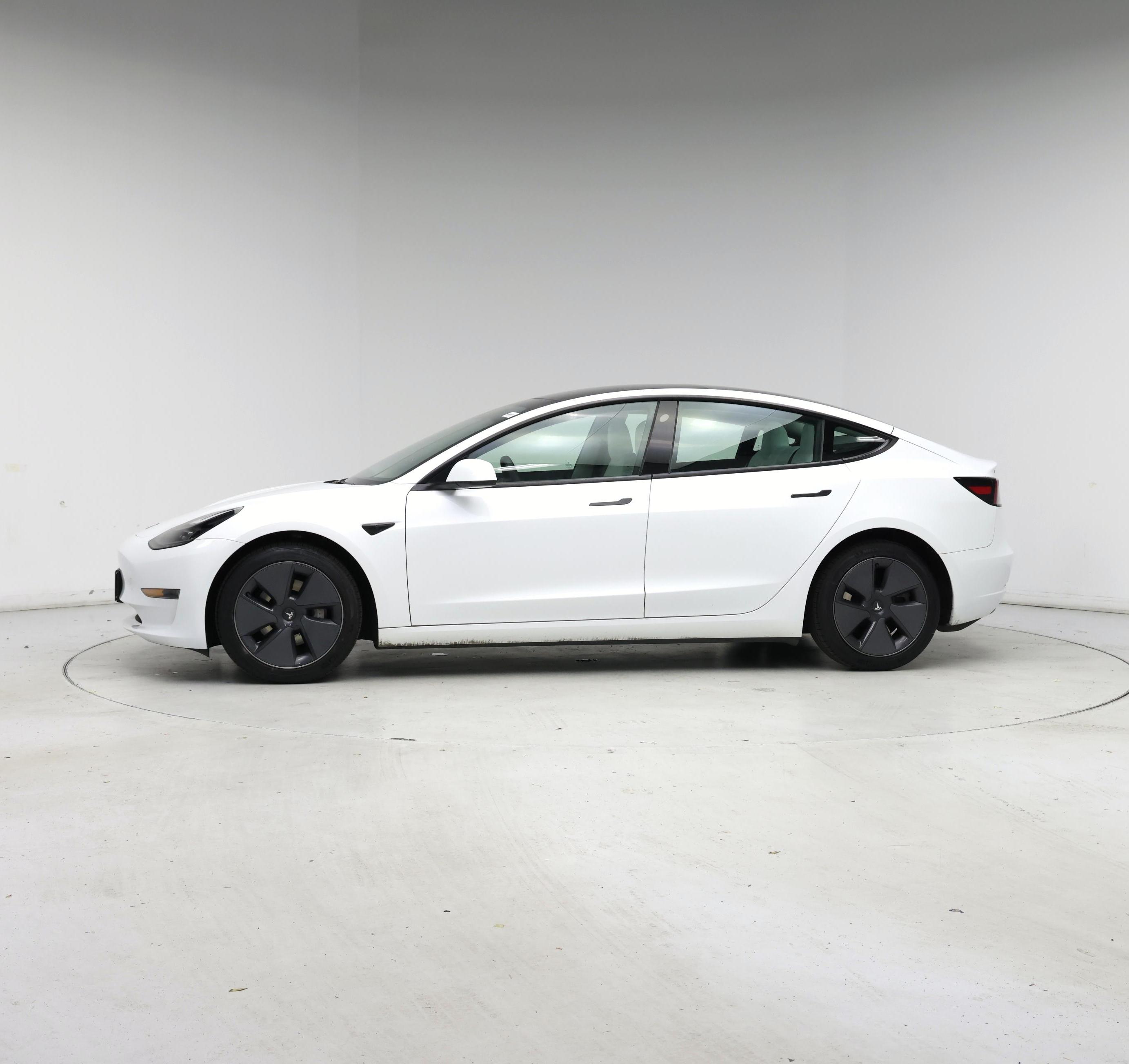 Thumbnail: 2023 Tesla Model 3 - 3