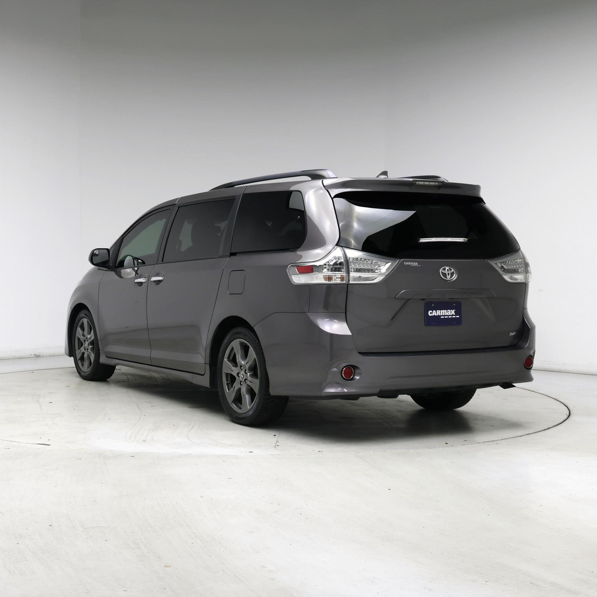 Thumbnail: 2020 Toyota Sienna - 2