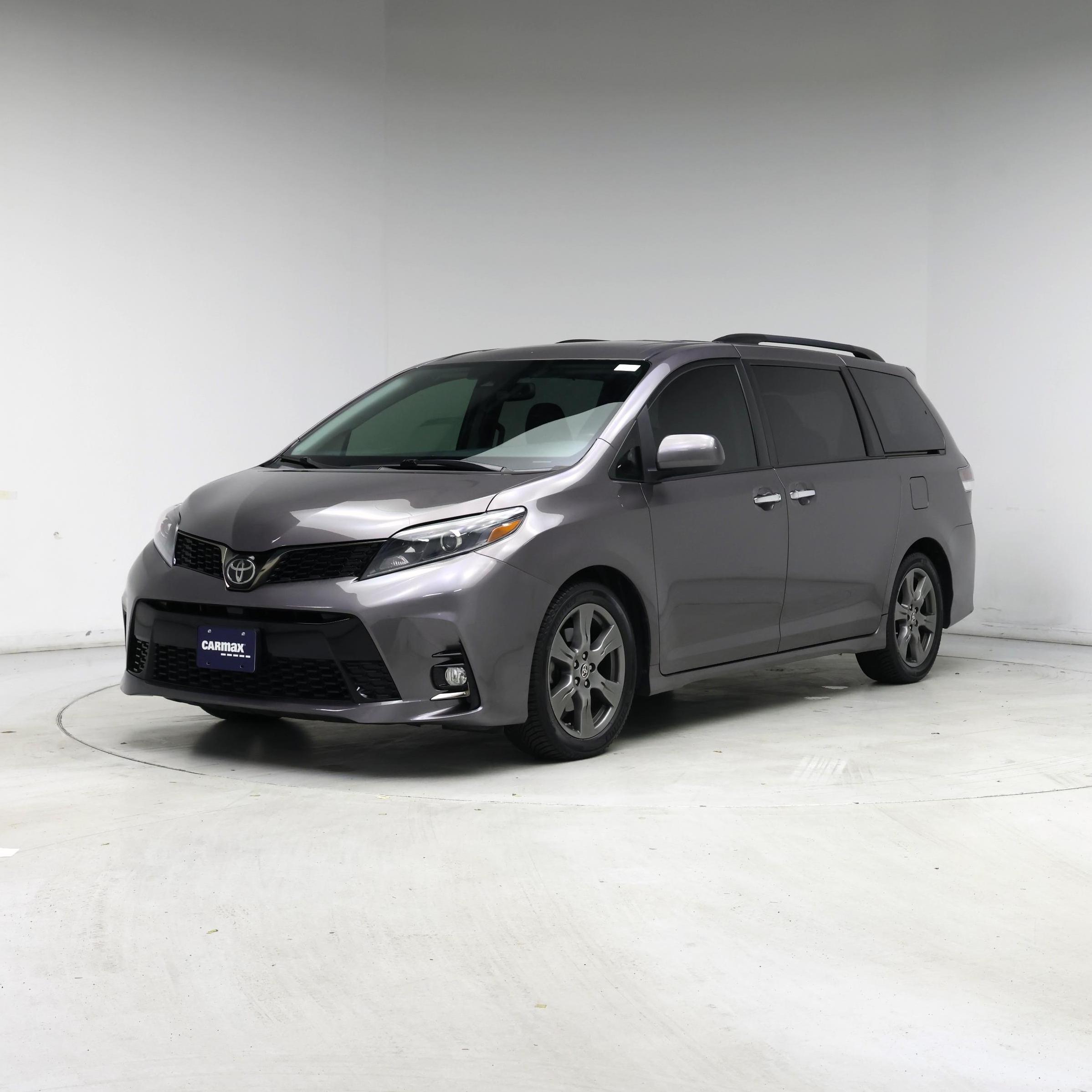 Thumbnail: 2020 Toyota Sienna - 4