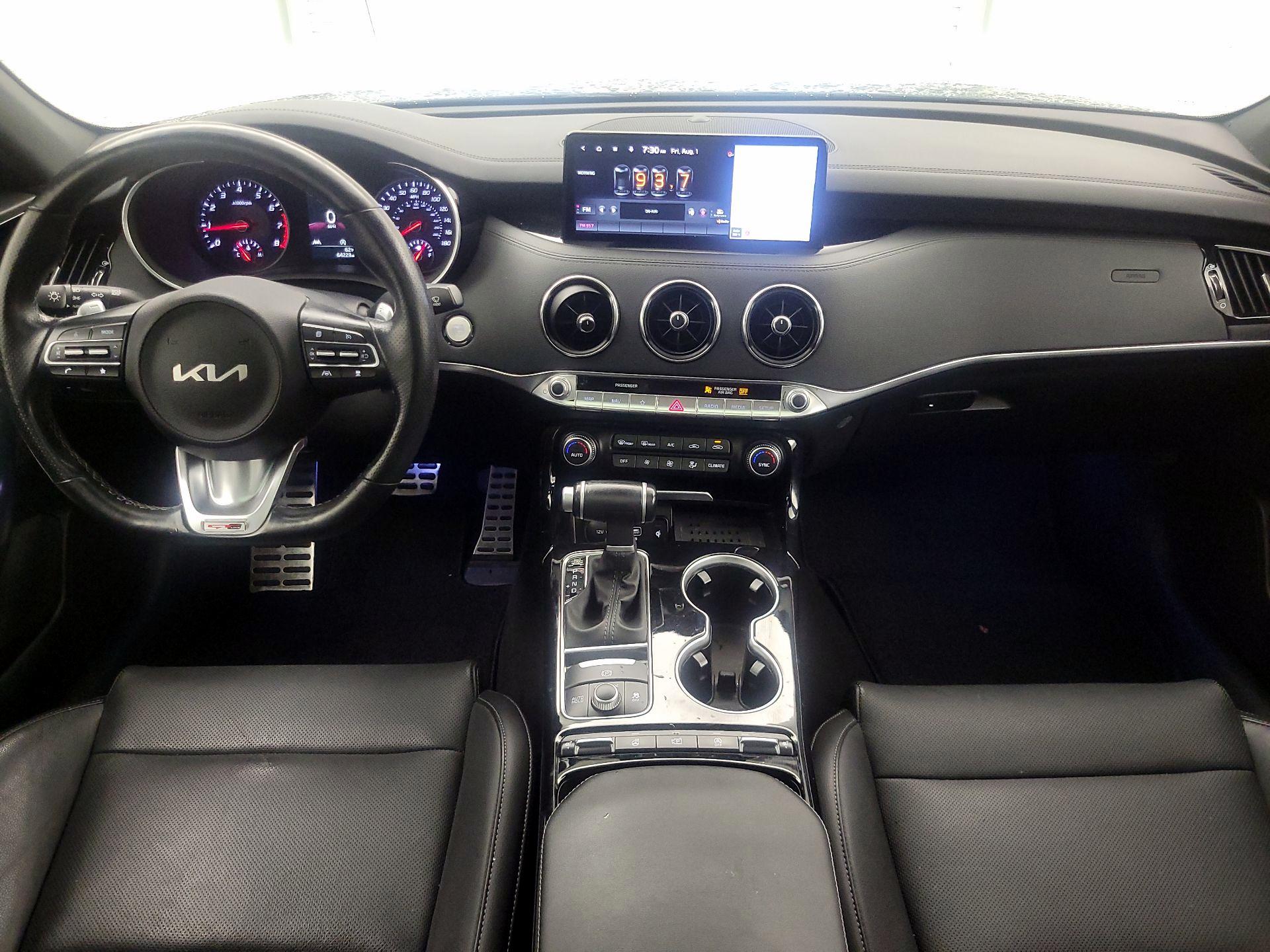 Thumbnail: 2022 Kia Stinger - 9