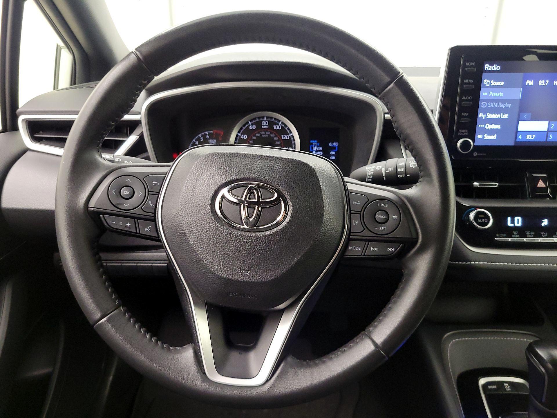 Thumbnail: 2022 Toyota Corolla - 10