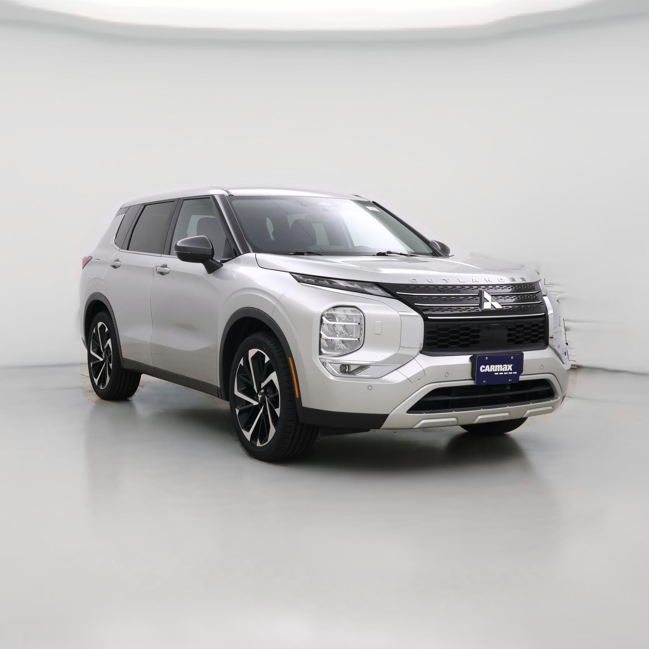 Thumbnail: 2022 Mitsubishi Outlander - 1