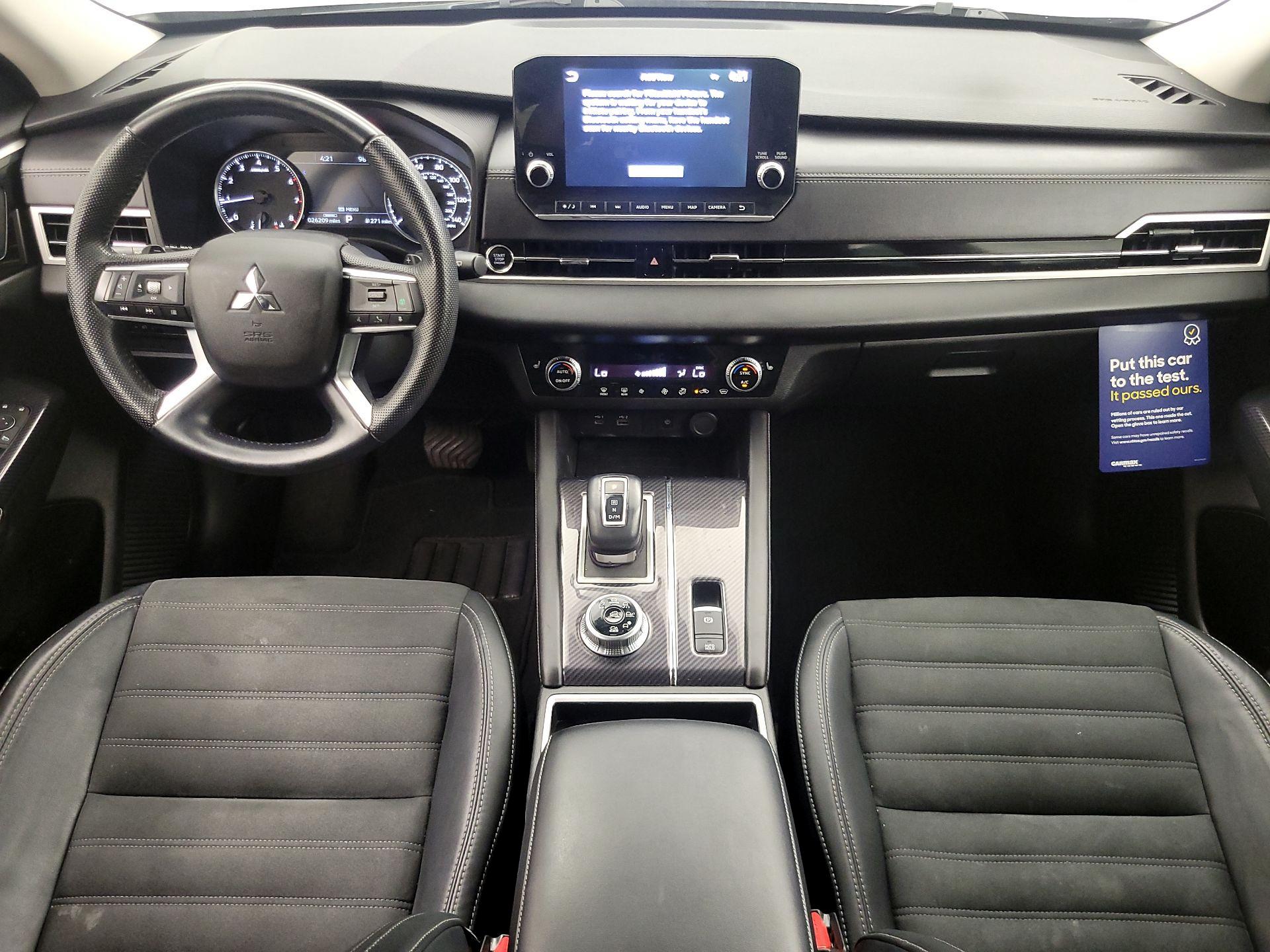Thumbnail: 2022 Mitsubishi Outlander - 9