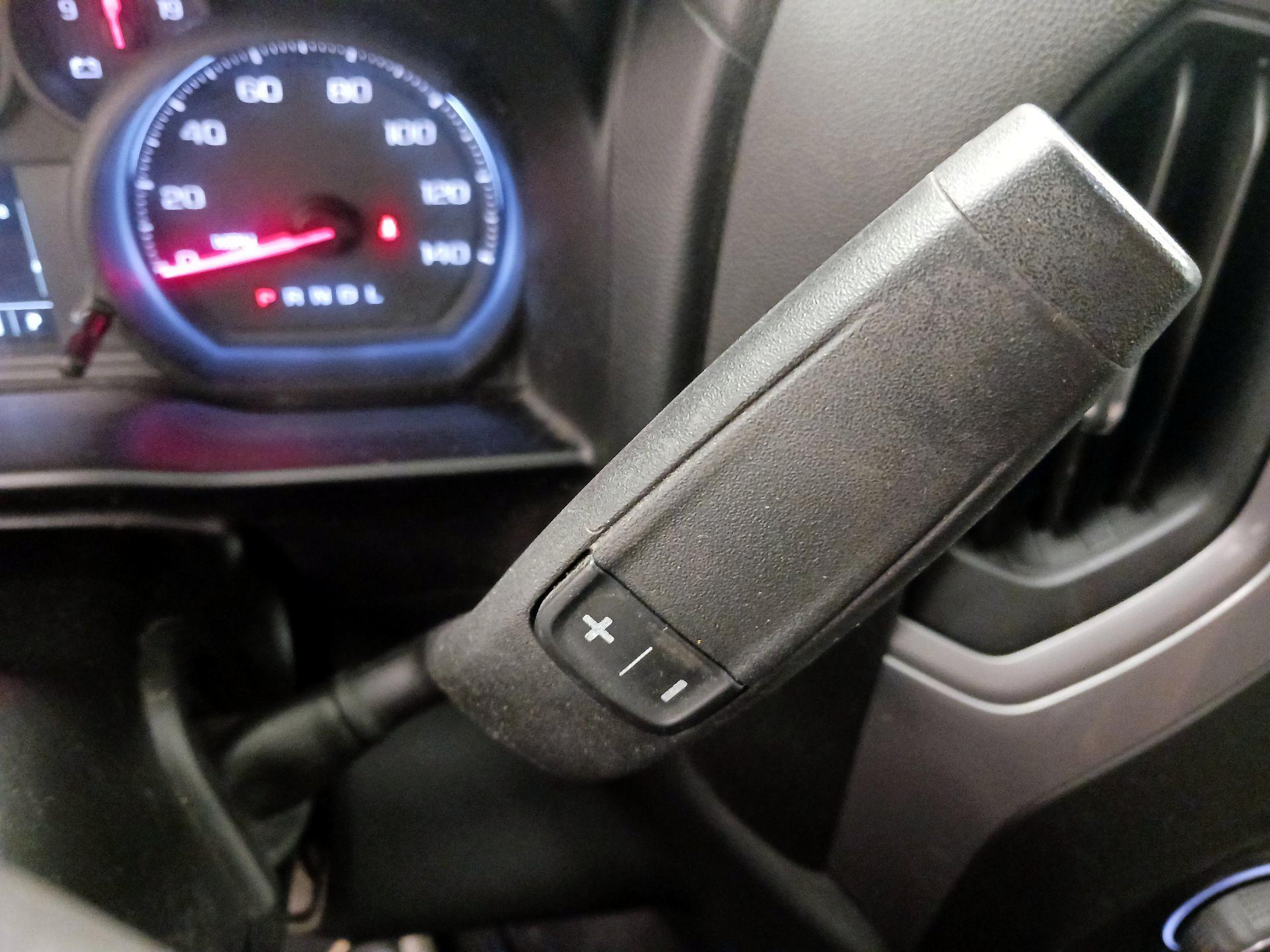 Thumbnail: 2019 Chevrolet Silverado 1500 - 17