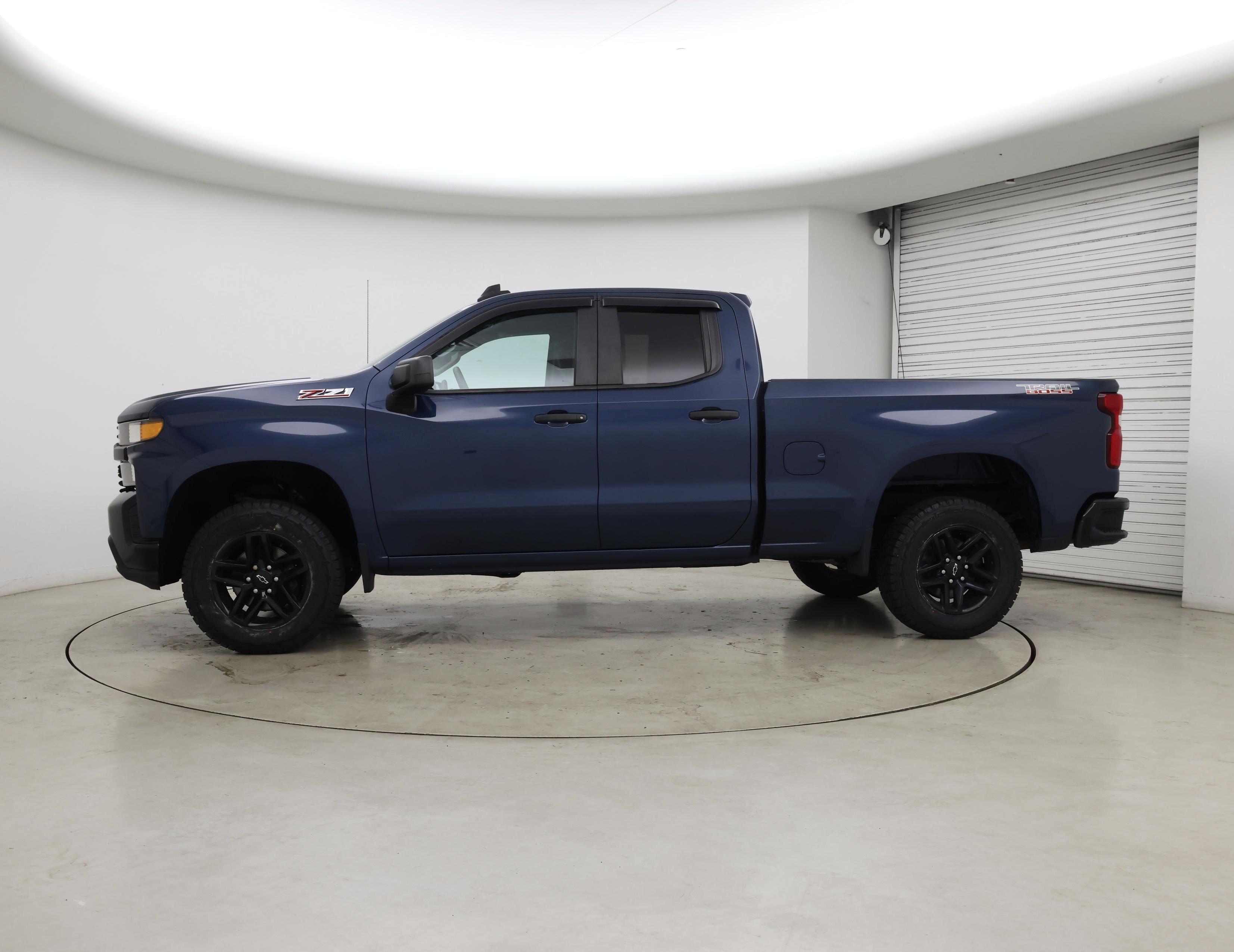Thumbnail: 2019 Chevrolet Silverado 1500 - 3