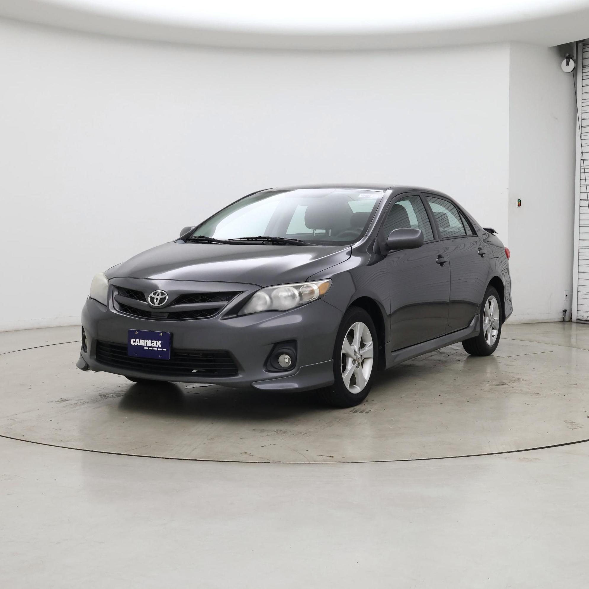Thumbnail: 2013 Toyota Corolla - 4