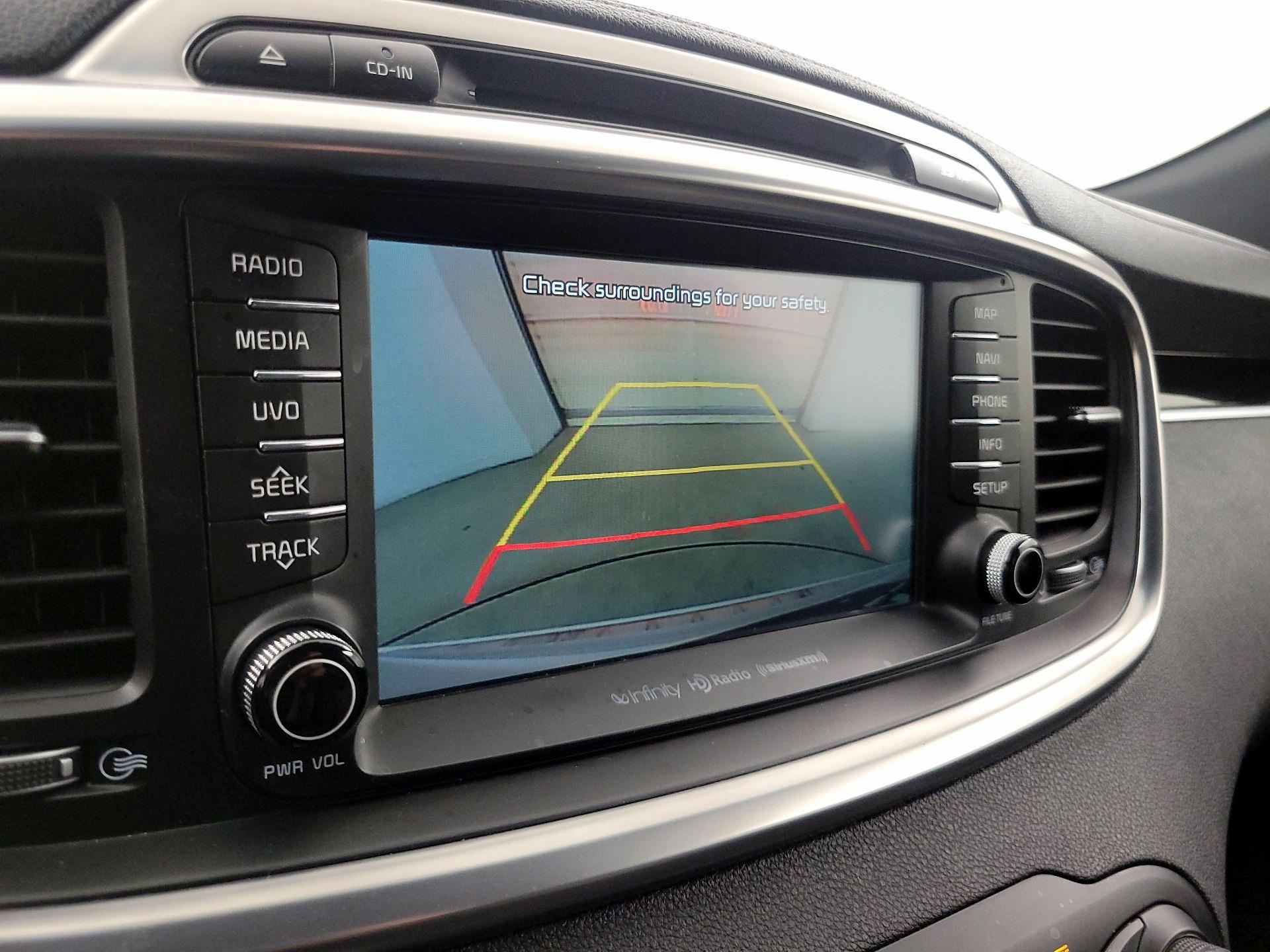 Thumbnail: 2016 Kia Sorento - 15