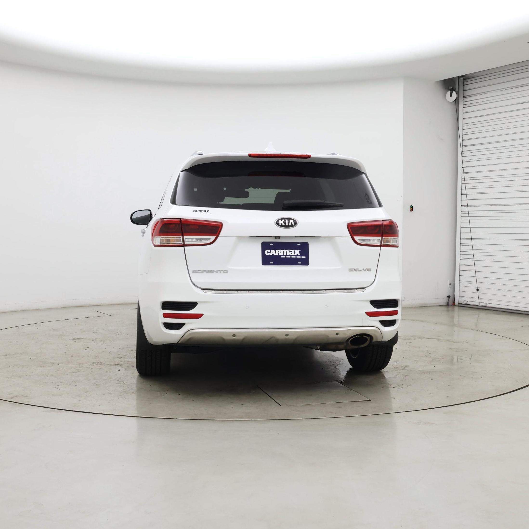 Thumbnail: 2016 Kia Sorento - 6