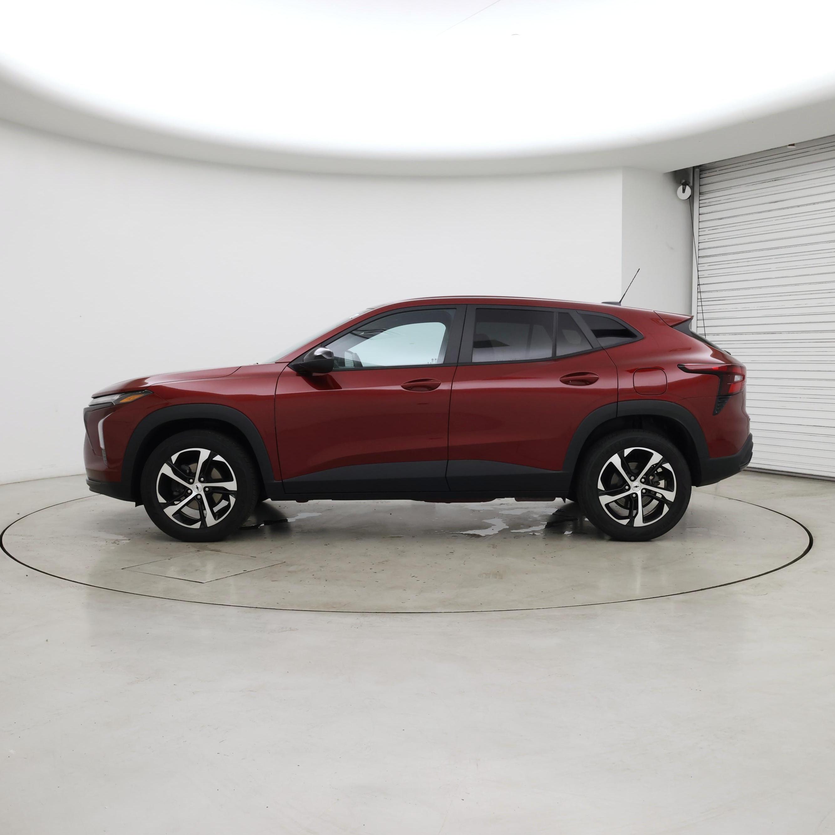 Thumbnail: 2024 Chevrolet Trax - 3