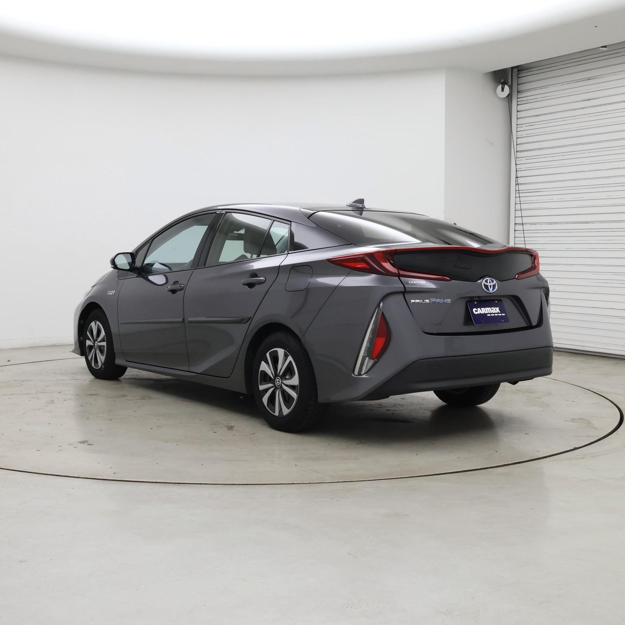 Thumbnail: 2017 Toyota Prius Prime - 2