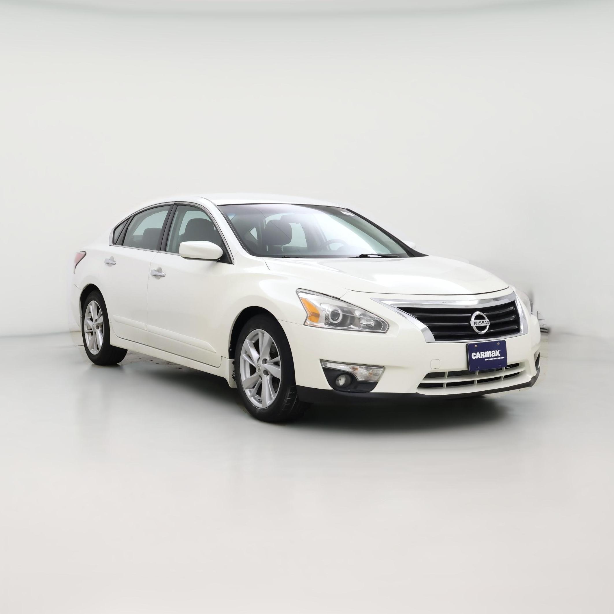 Thumbnail: 2015 Nissan Altima - 1