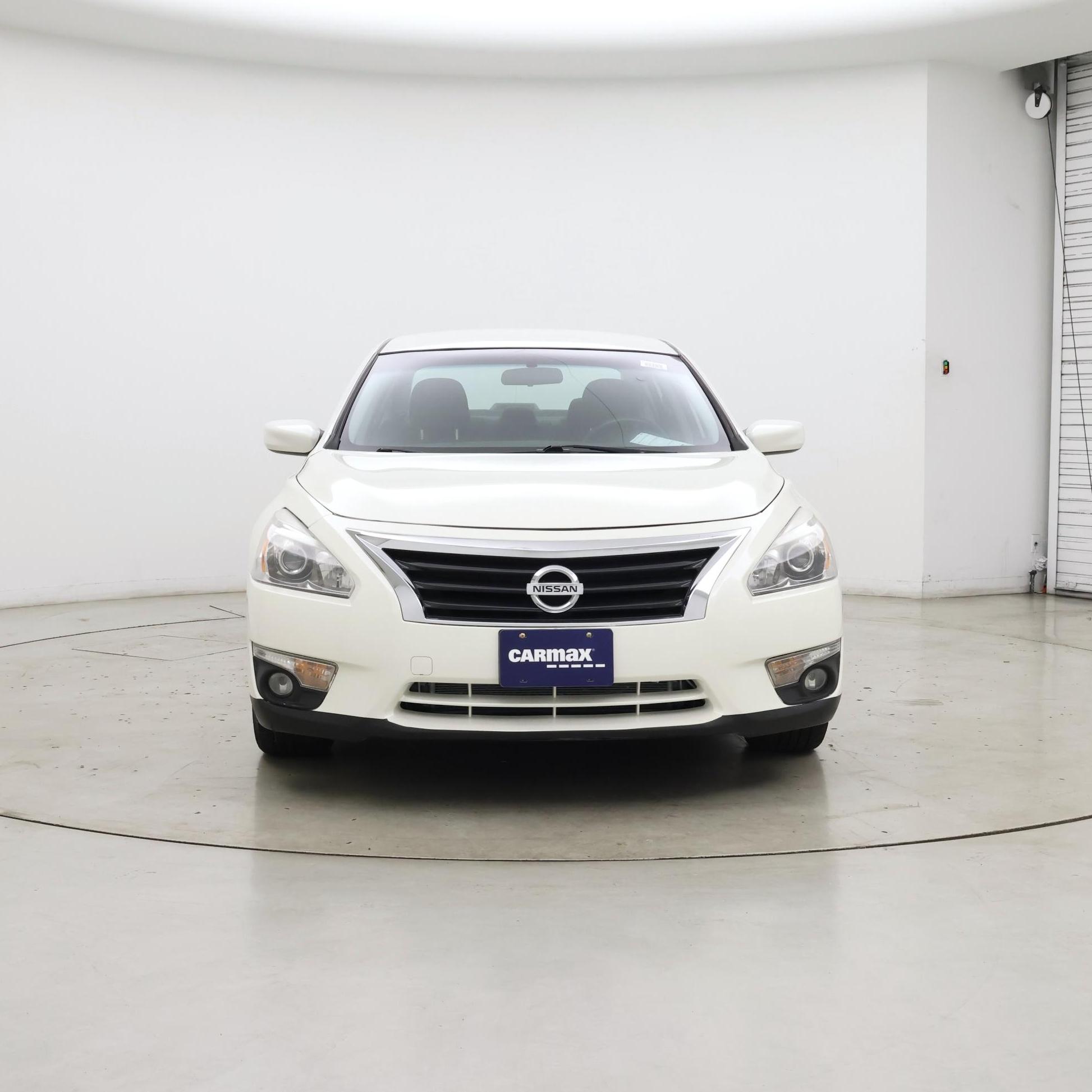 Thumbnail: 2015 Nissan Altima - 5