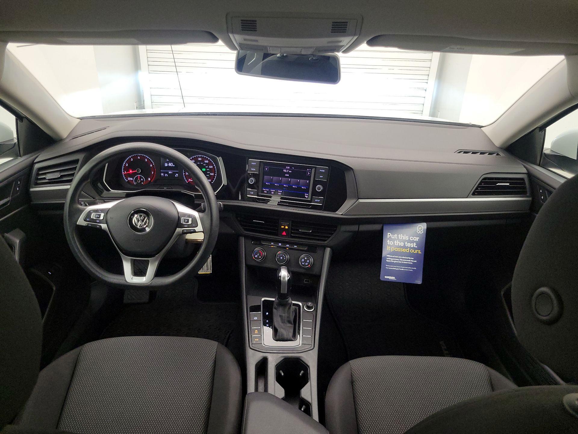 Thumbnail: 2019 Volkswagen Jetta - 9