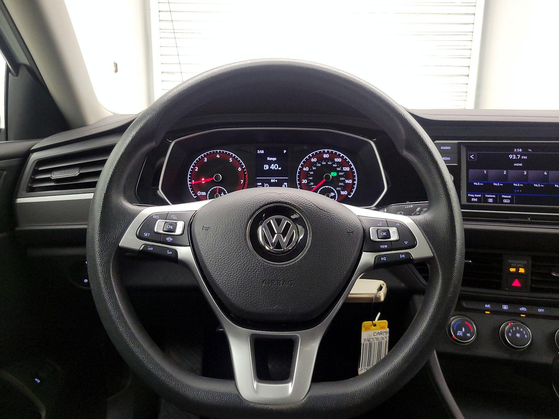 Thumbnail: 2019 Volkswagen Jetta - 10