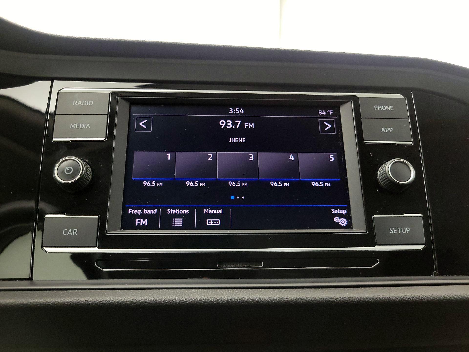 Thumbnail: 2019 Volkswagen Jetta - 15