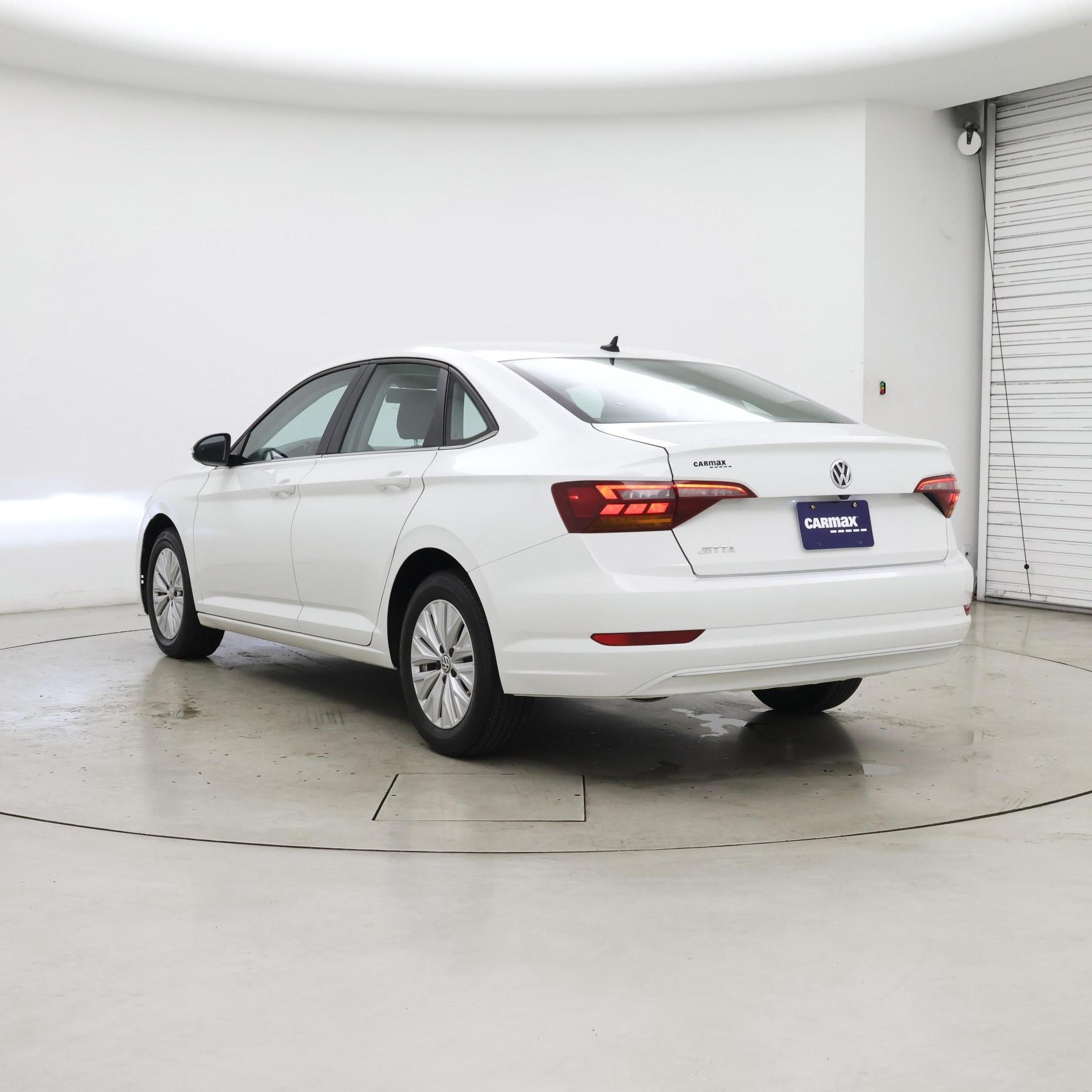 Thumbnail: 2019 Volkswagen Jetta - 2