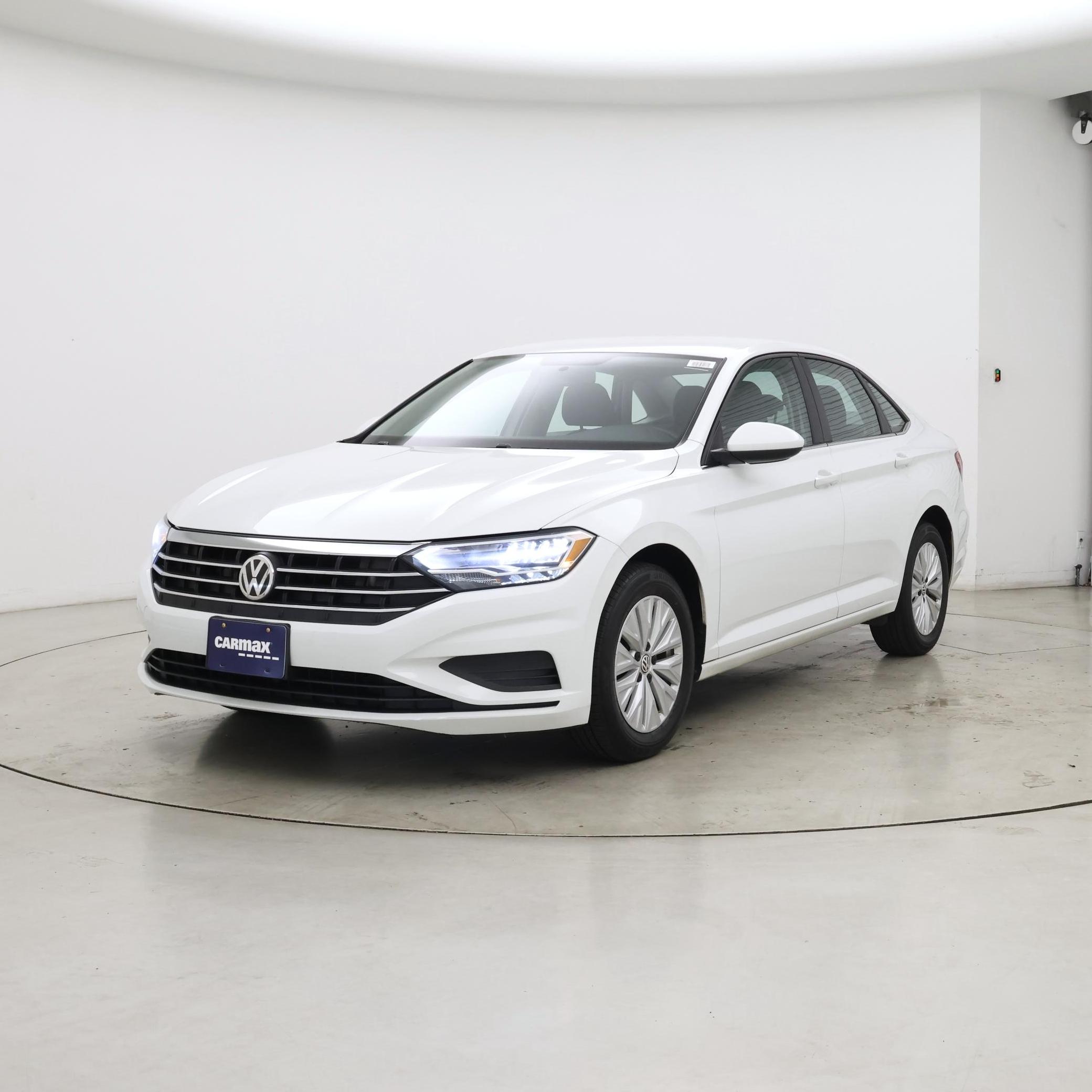 Thumbnail: 2019 Volkswagen Jetta - 4